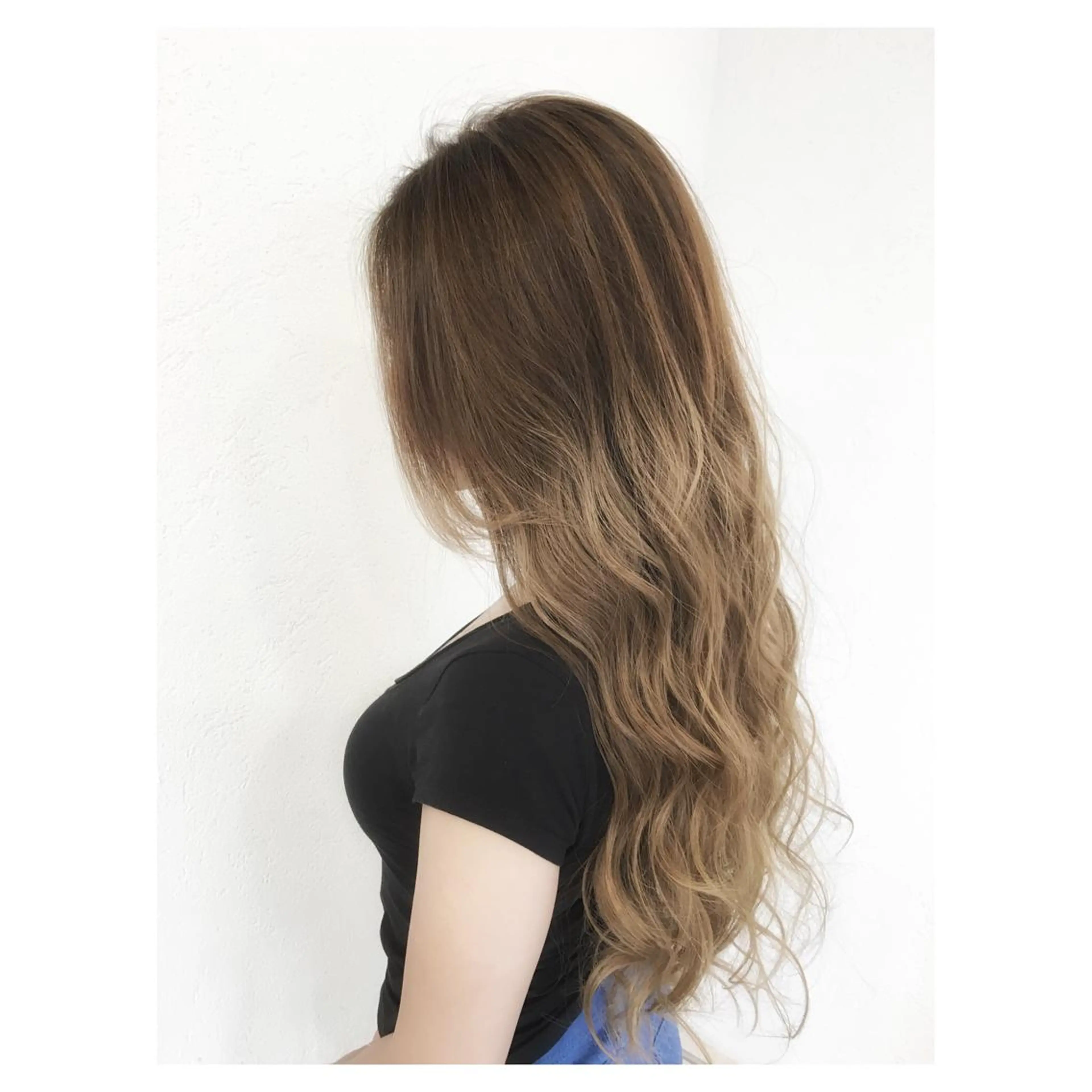 ロング カラー グラデーションカラー 髪にドラマを。biscohair所属・biscohair 髪にドラマを。のヘアスタイル