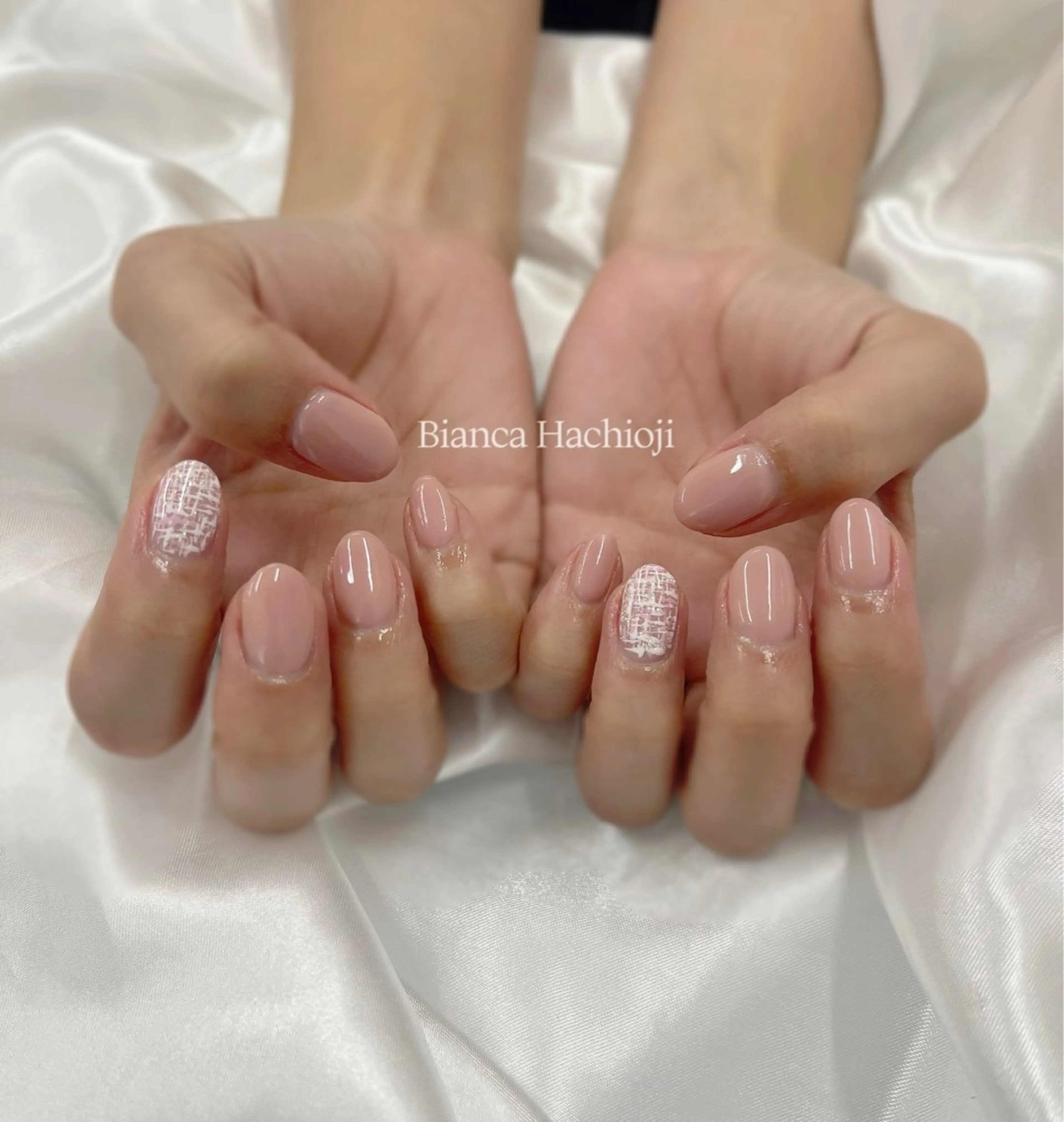 ネイル ハンドネイル Bianca🩶 SHIONOのネイルデザイン