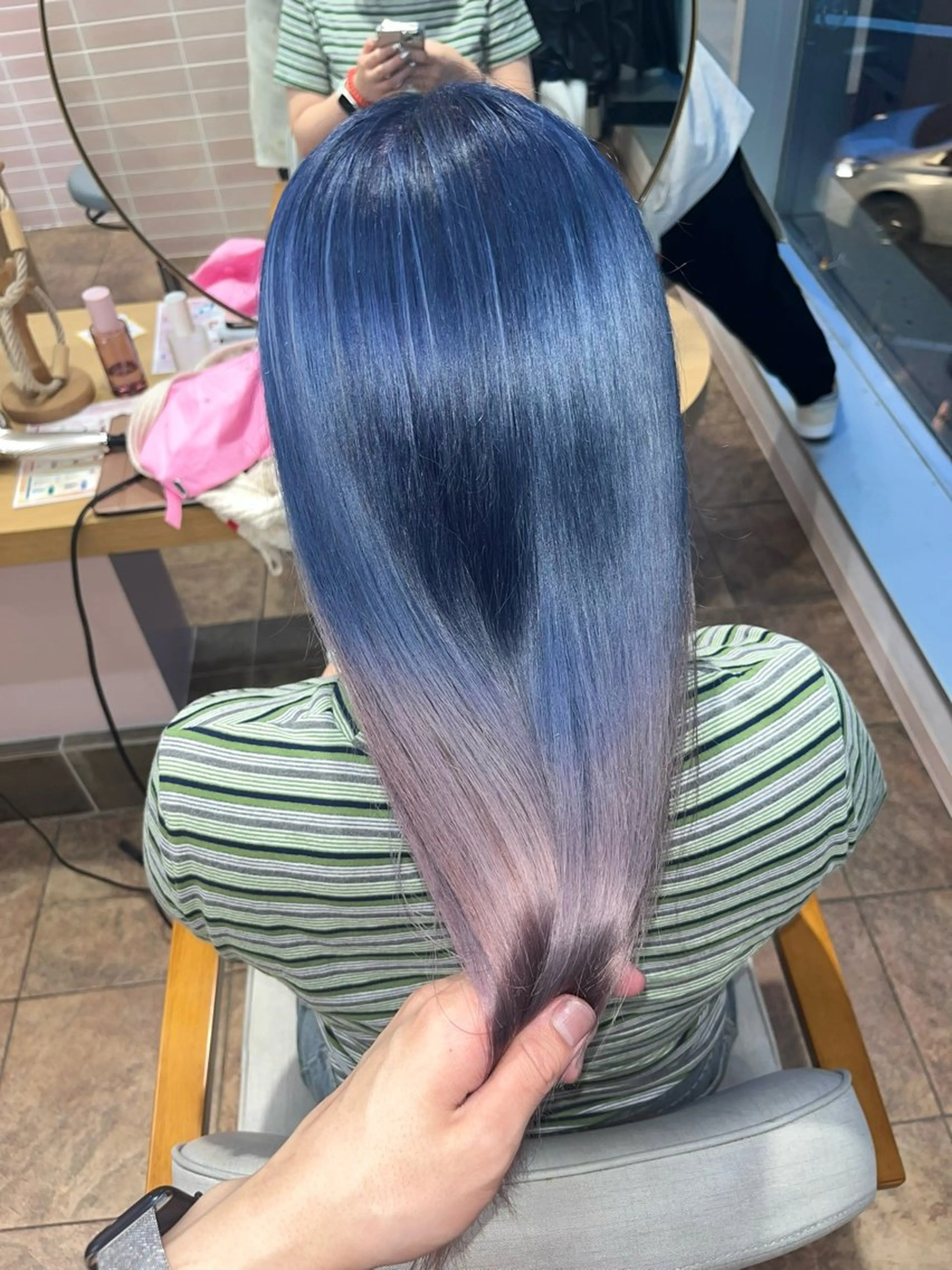 ロング カラー デザインカラー ヘアカラー トリートメント 北村 優斗のヘアスタイル