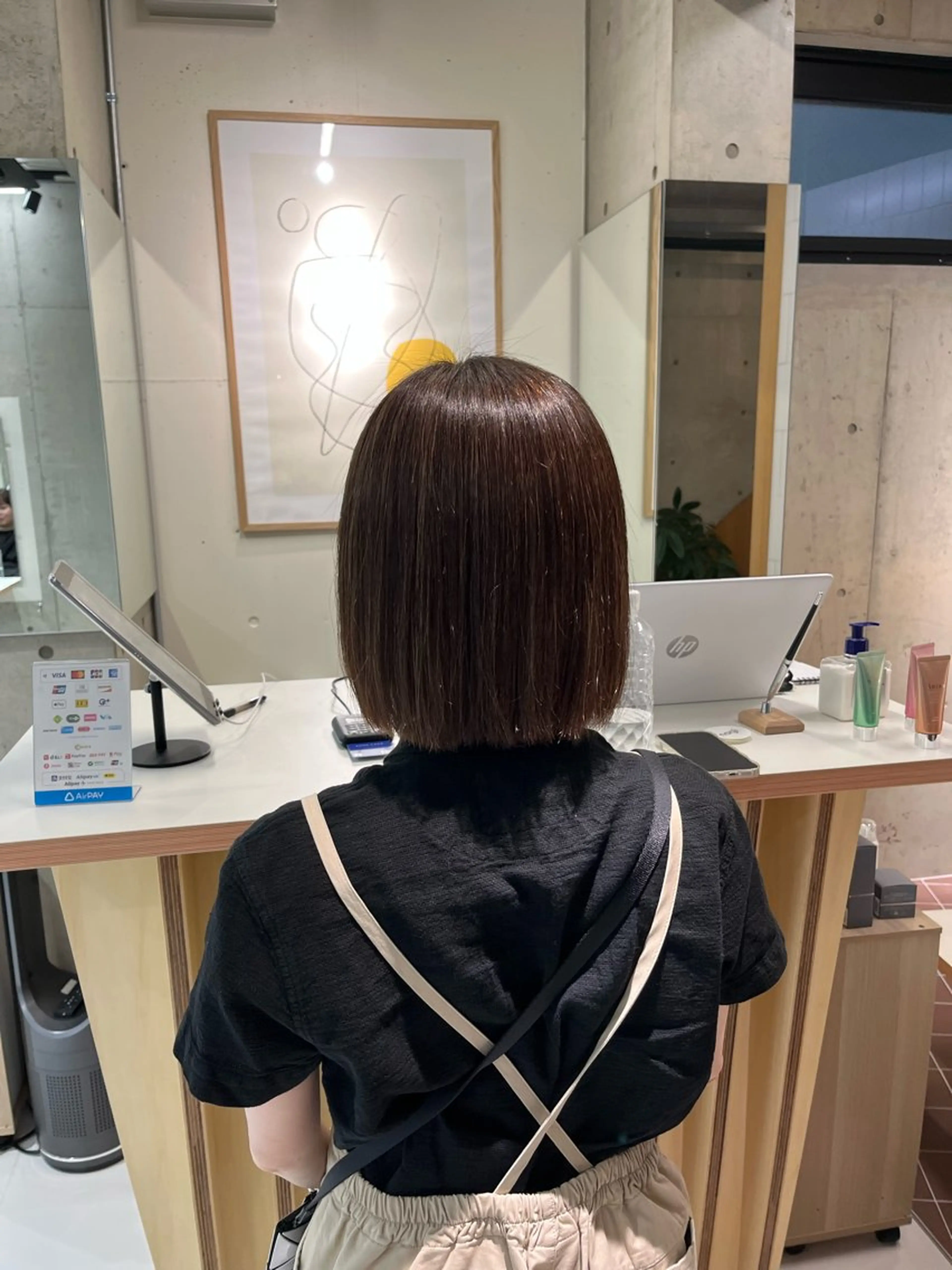 ショート ボブ くびれヘア 髪質改善 韓国風ヘア レイヤーカット カット 縮毛矯正 nagi所属・横田直也／韓国風 レイヤーカット／千種のヘアスタイル