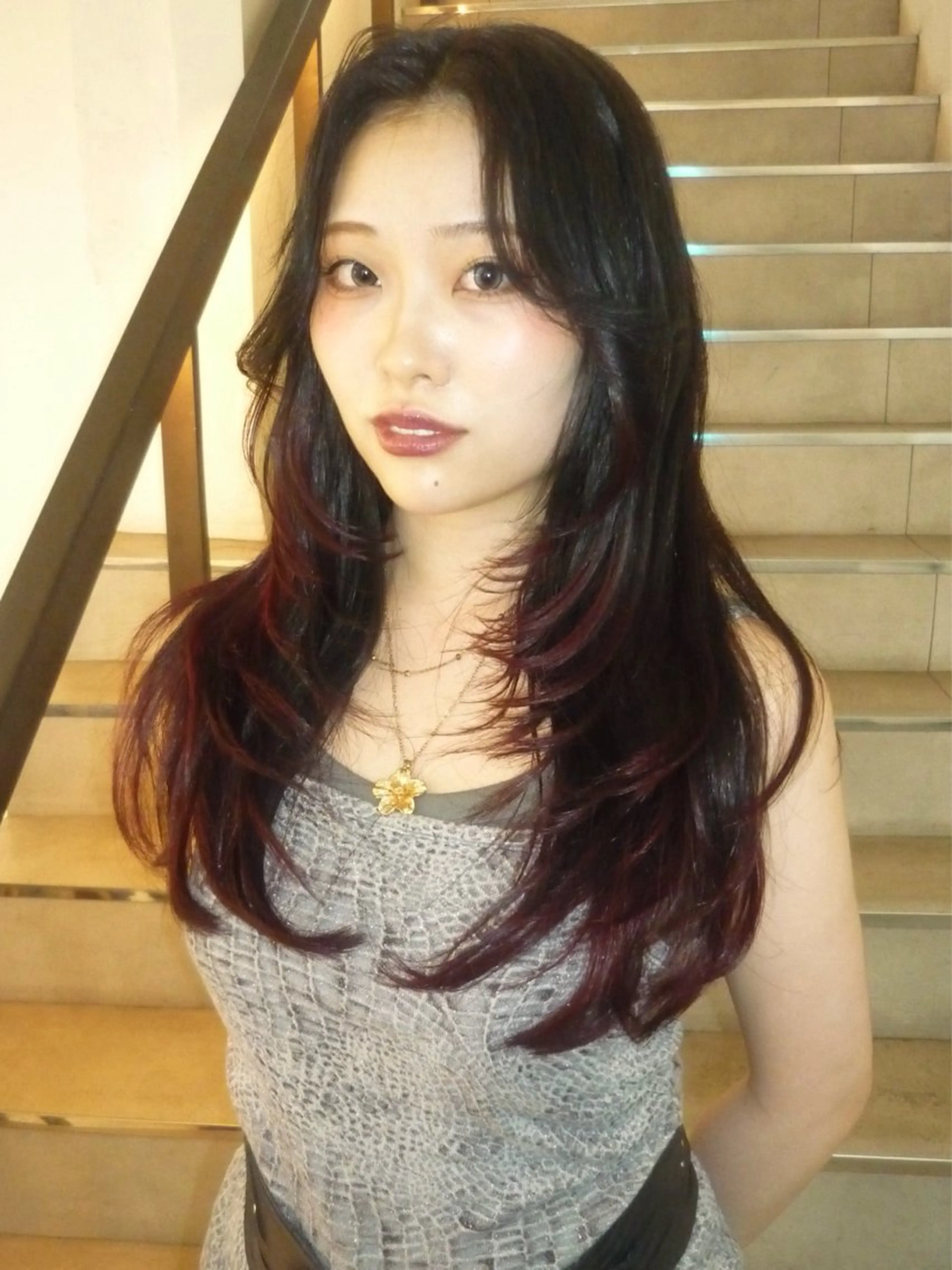 ミディアム カラー ヘアカラー 🌟暖色系ハイトーン 🌟AIのヘアスタイル