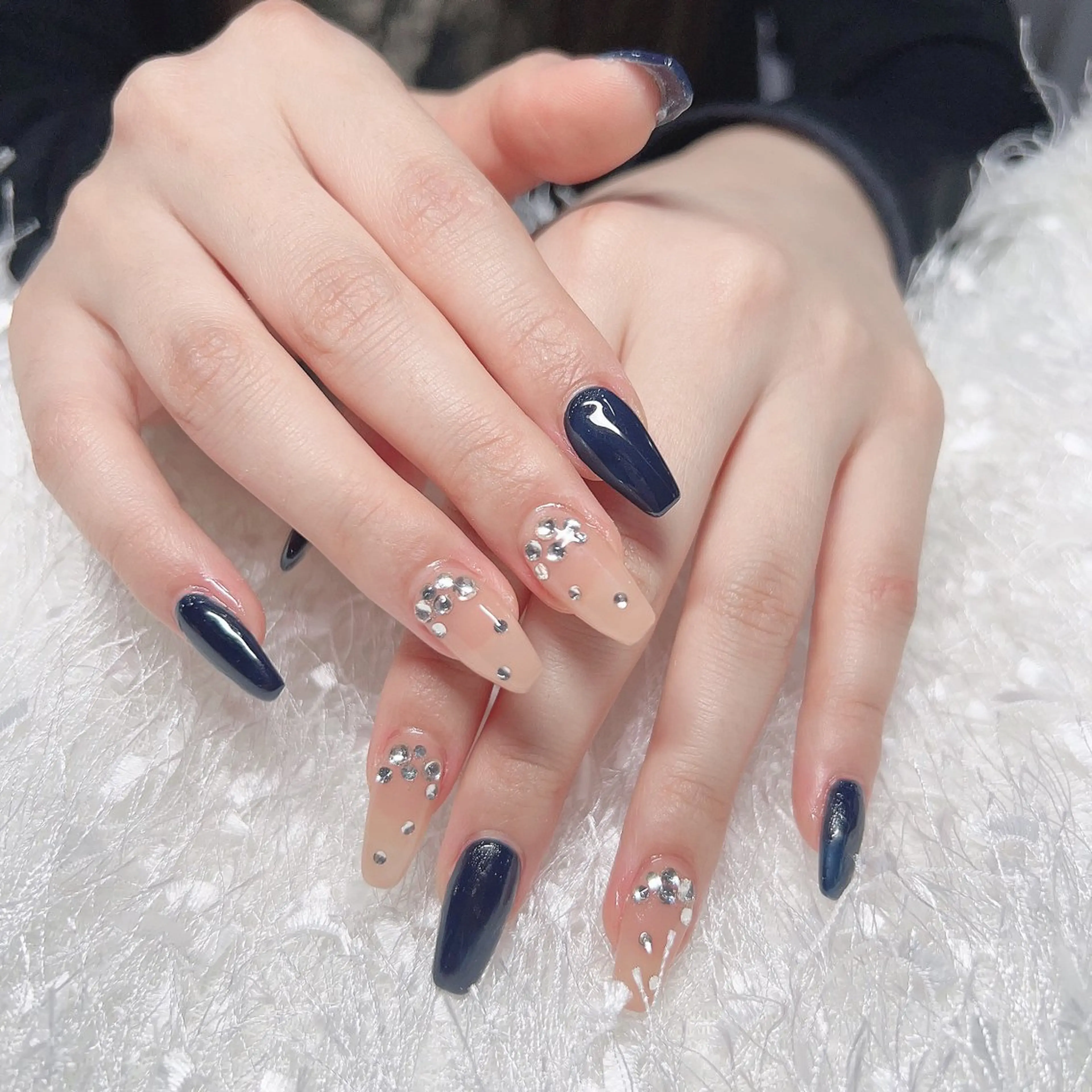 ネイル シンプルネイル un Riche kayanoのネイルデザイン