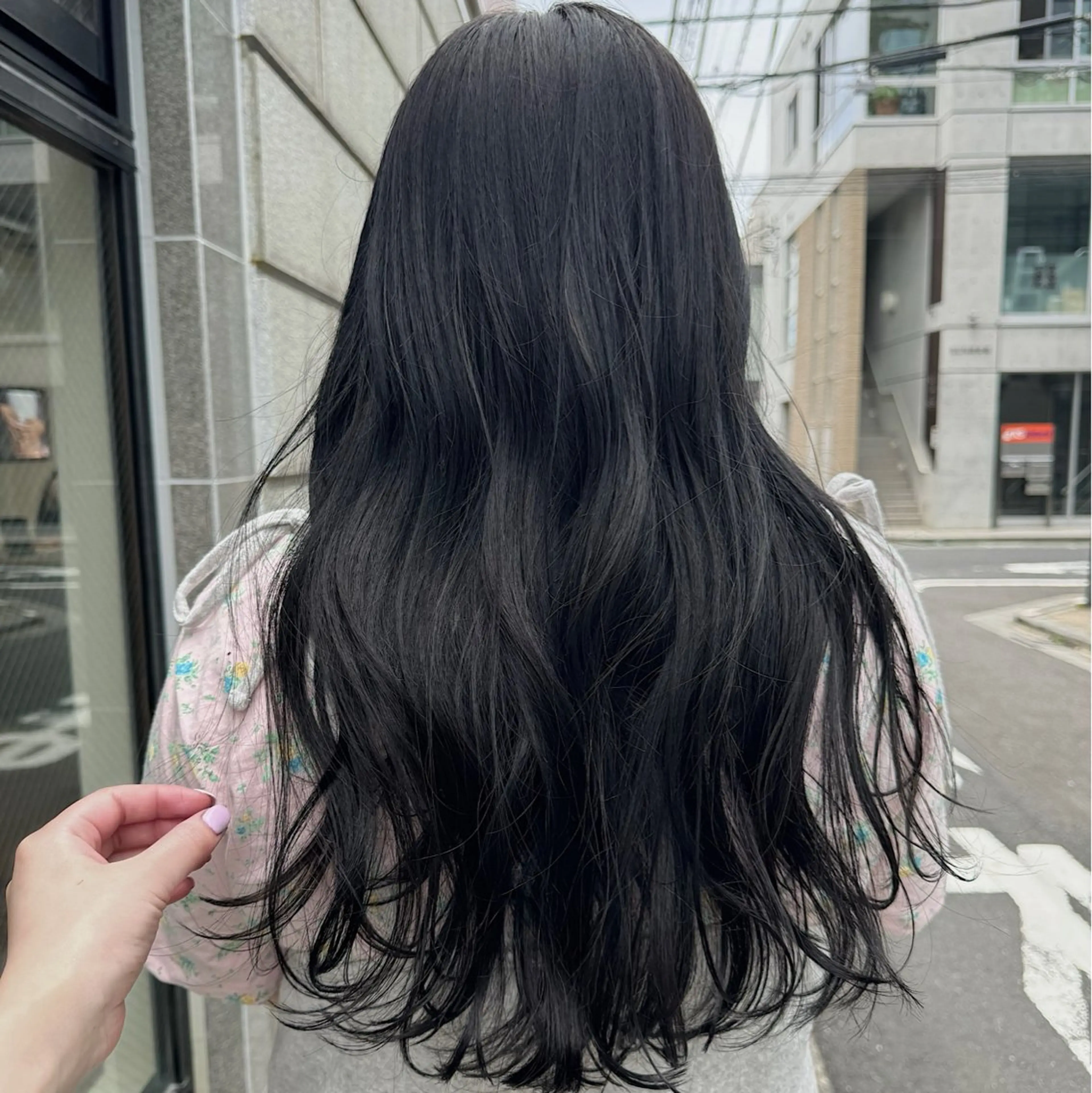 ロング カラー ヘアアレンジ 黒髪 ロング カット トリートメント 🌐サトウ リョウ🌐のヘアスタイル