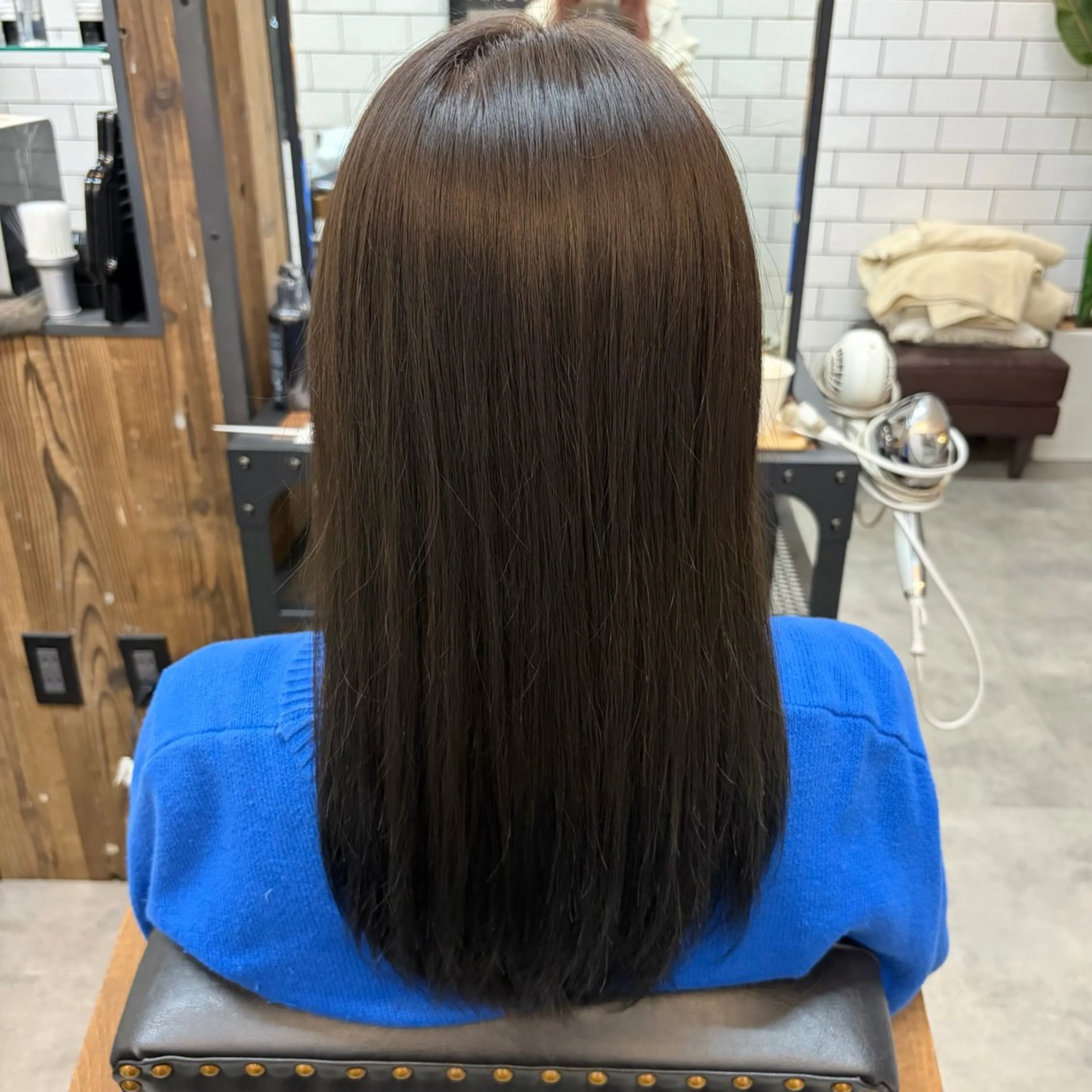 ロング カラー 吉田 芽生のヘアスタイル