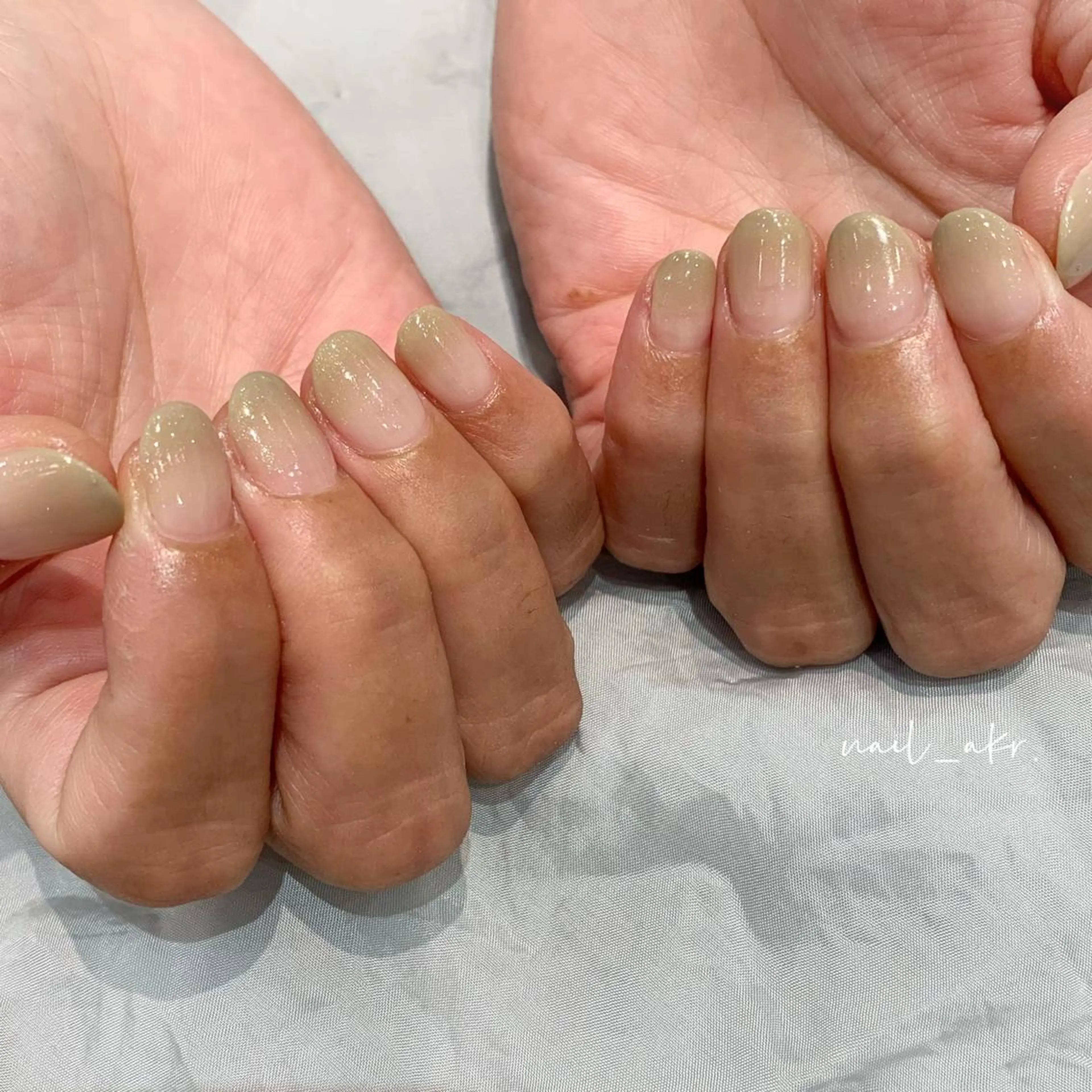 ネイル グラデーション グリーン nailAVANCE akariのネイルデザイン