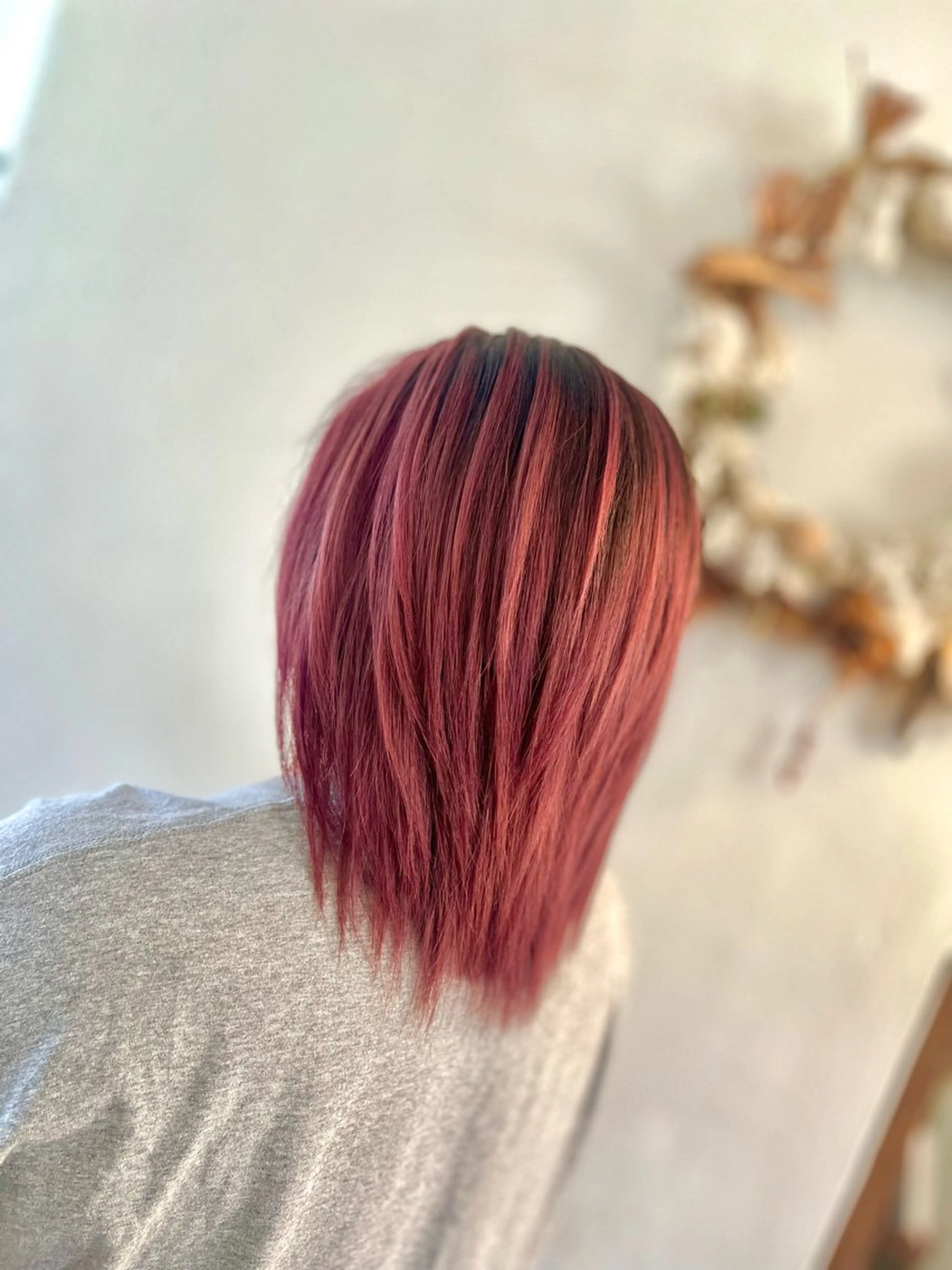 ミディアム カラー バレイヤージュ ブリーチ レイヤーカット ヘアカラー Style Tのヘアスタイル