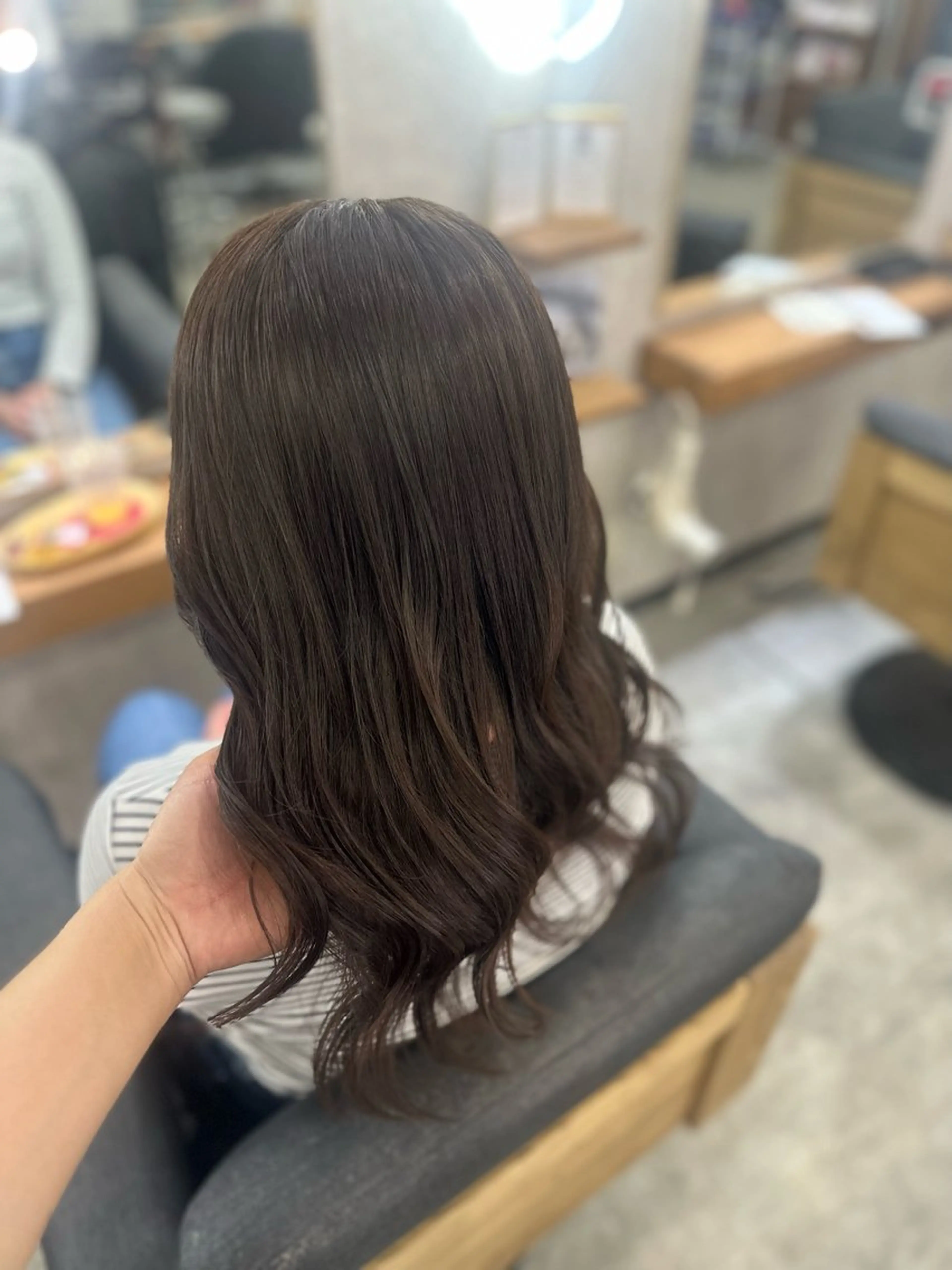 ミディアム ヘアカラー トリートメント MOURI CHISATOのヘアスタイル