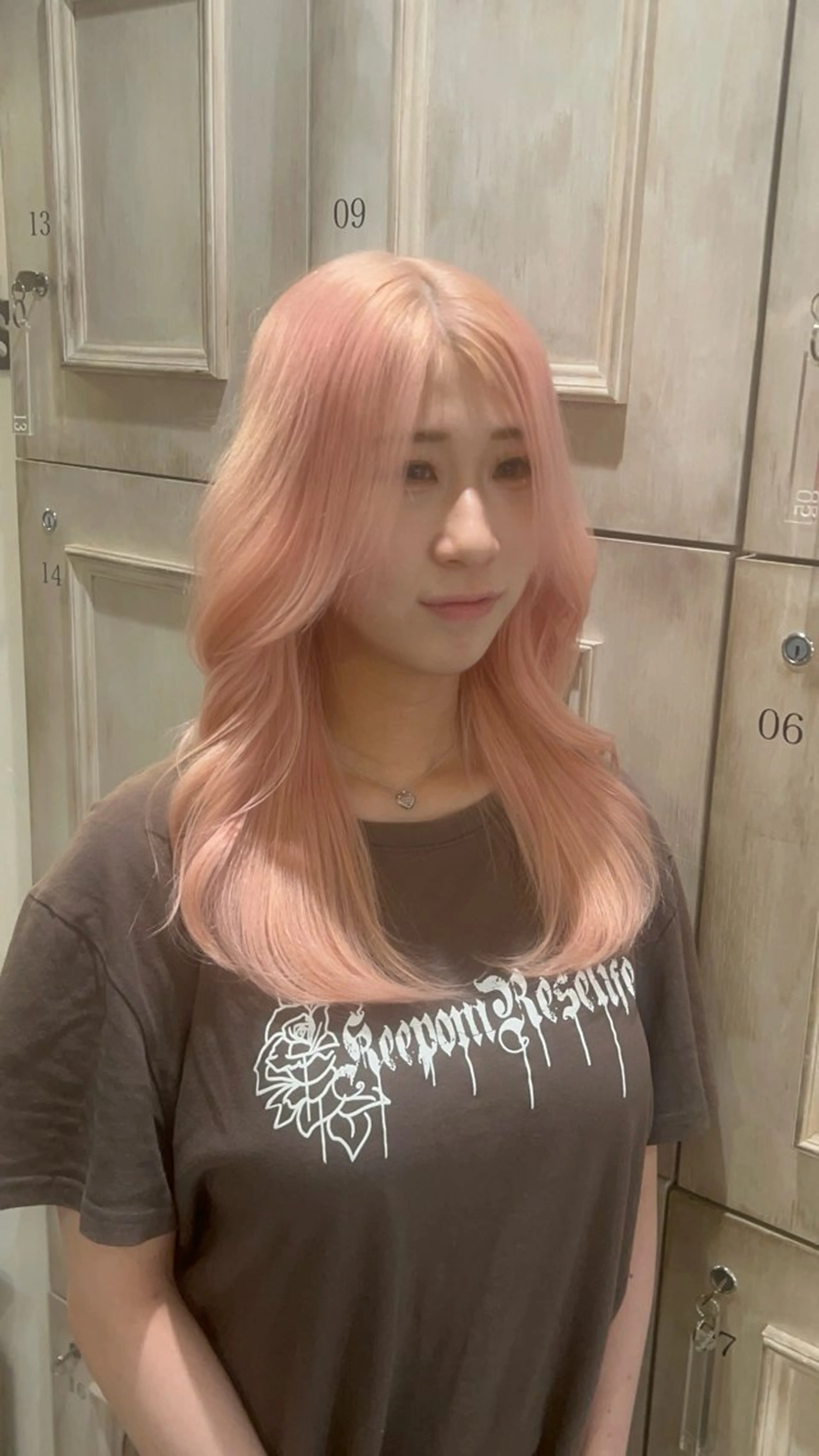 カラー ピンクカラー ホワイトピンク ヘアカラー 韓国風／ハイトーン 砂原洋介のヘアスタイル