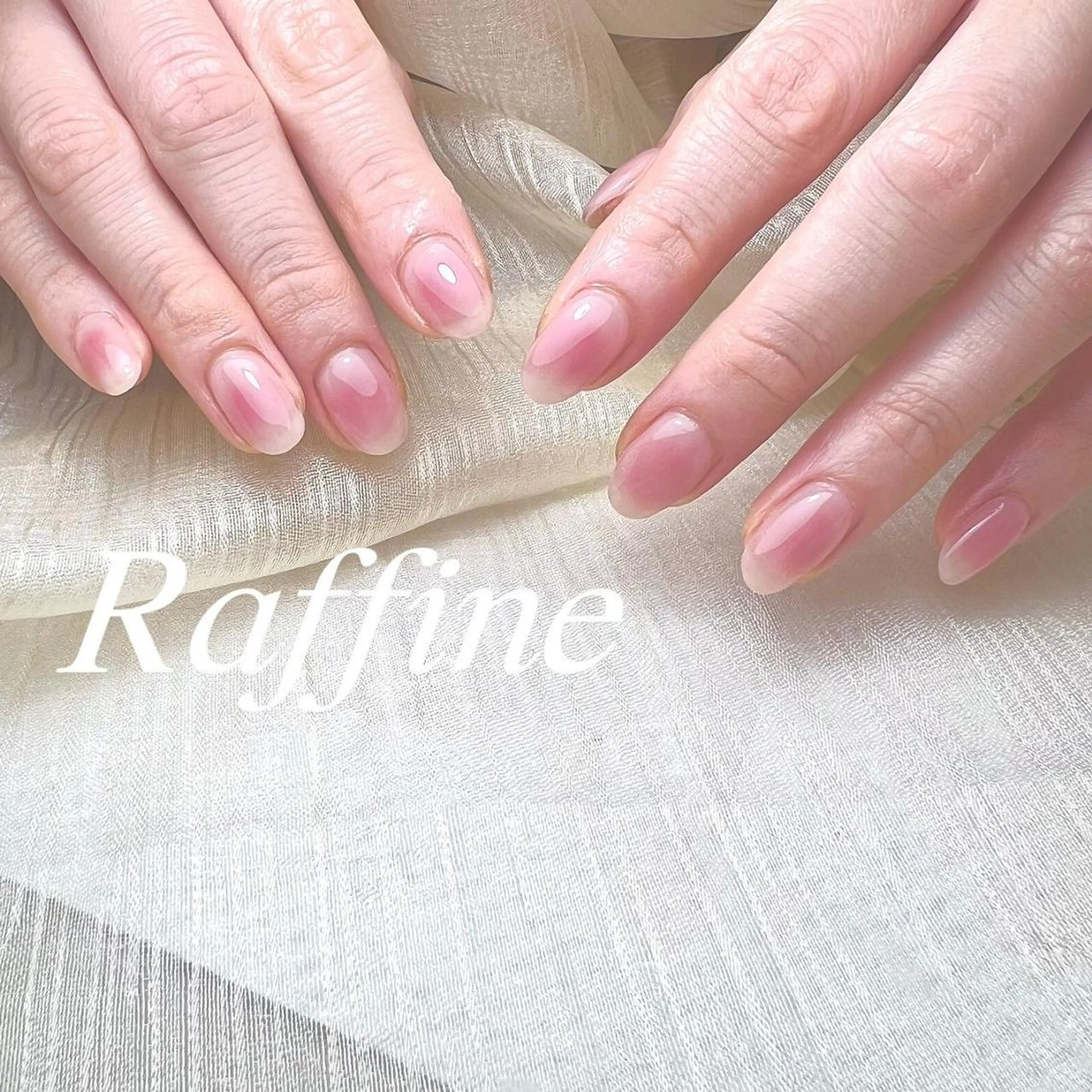 ネイル RAFFINE 月🦋🩵のネイルデザイン