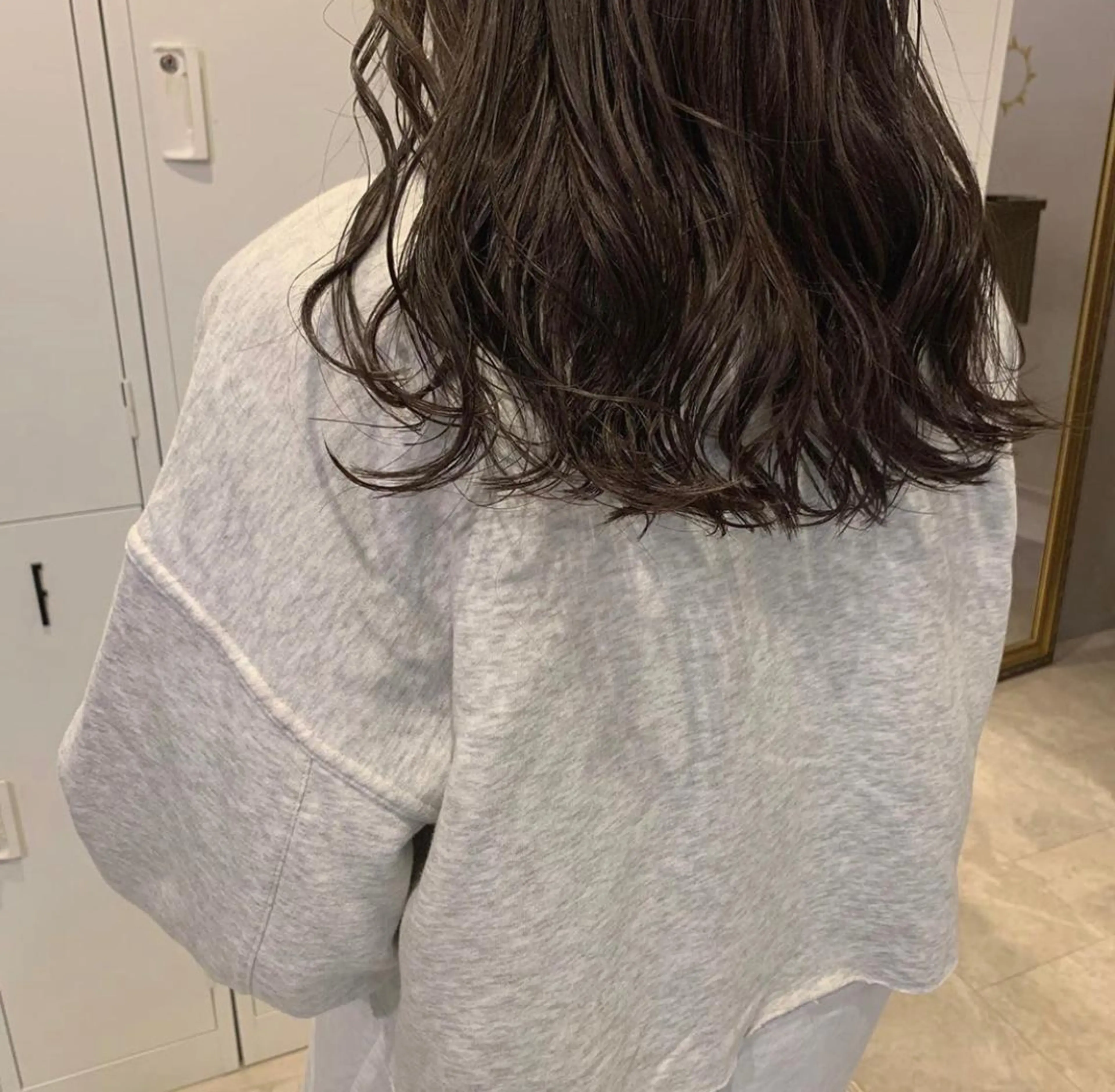 ロング カラー グレージュ ロング トリートメント カット ヘアカラー トリートメント ayano /トレンドヘアのヘアスタイル