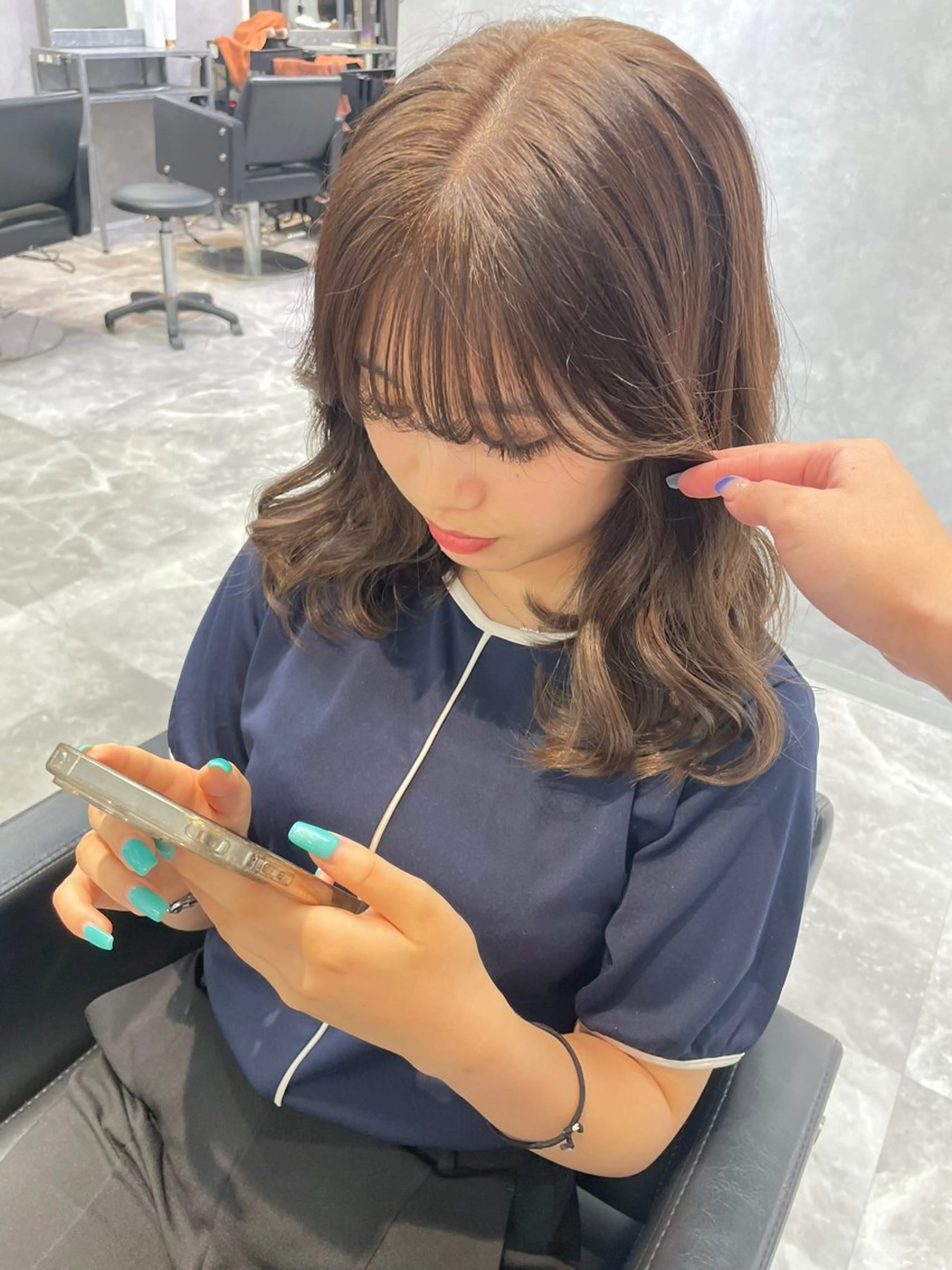 ミディアム カラー くびれヘア ヘアカラー mimiiy fukaのヘアスタイル