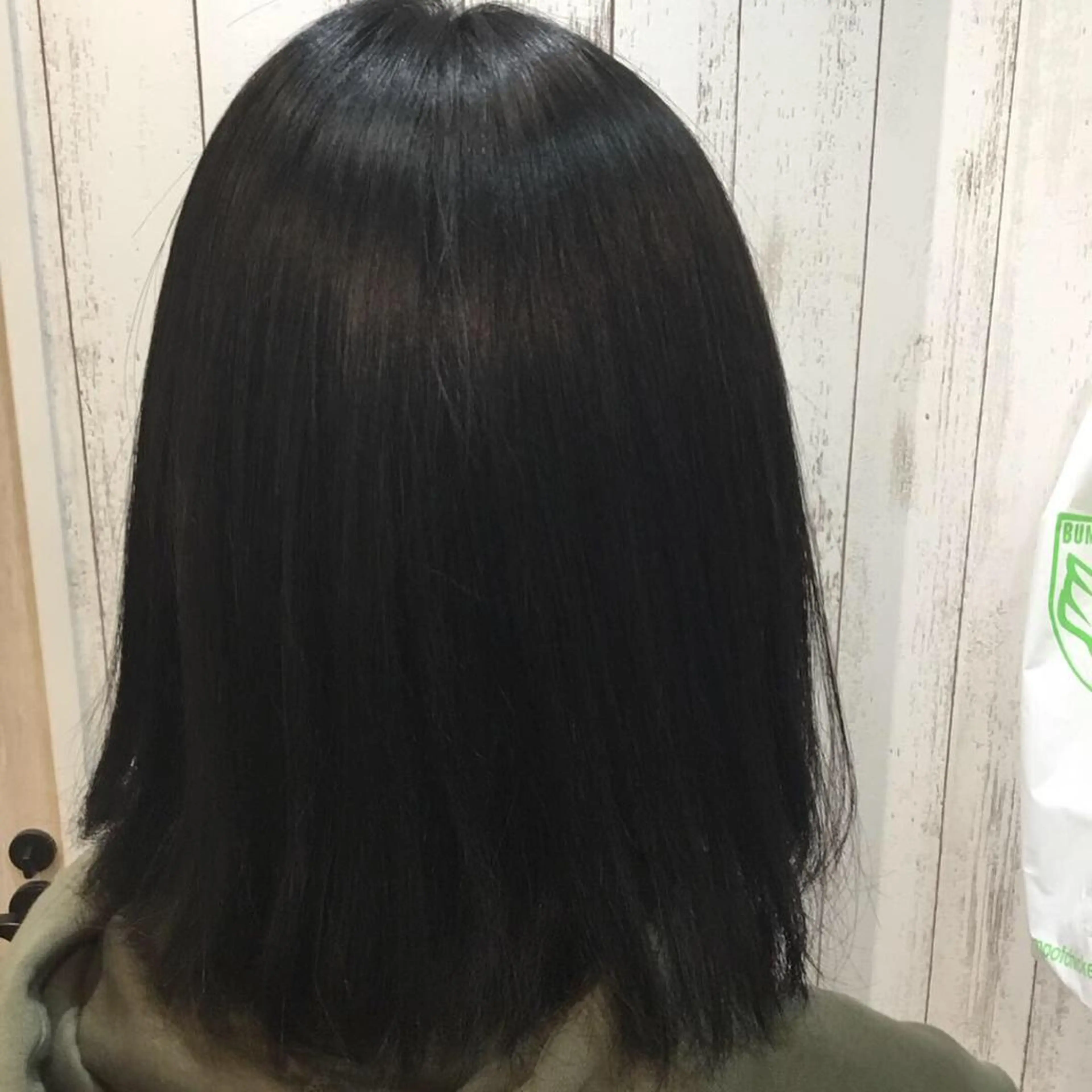 ミディアム カラー embrace エンブレイスのヘアスタイル