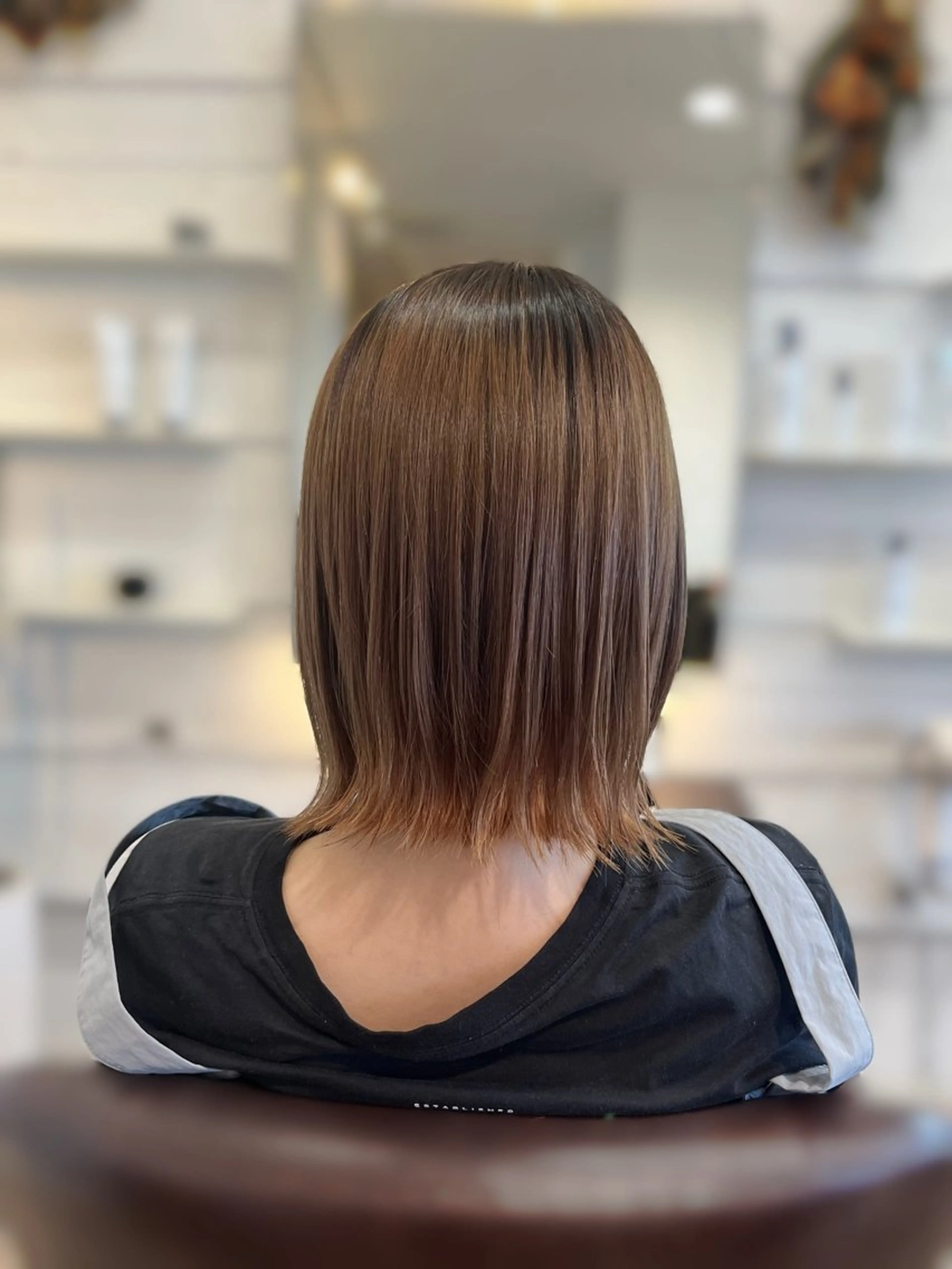 ミディアム 松島 綾子のヘアスタイル