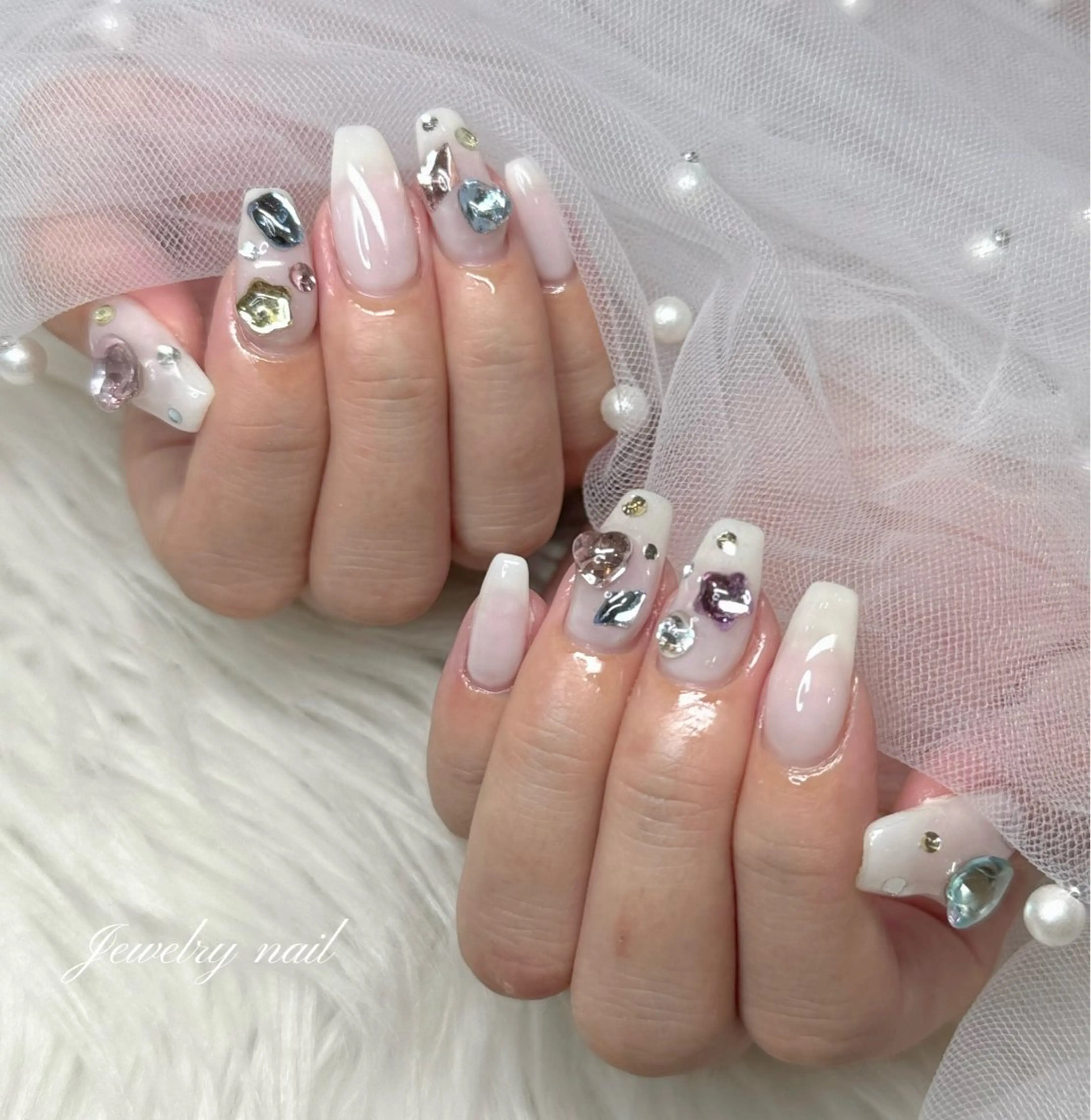 ネイル ハンドネイル UnFLAIR 麻布十番店🧸NAOのネイルデザイン