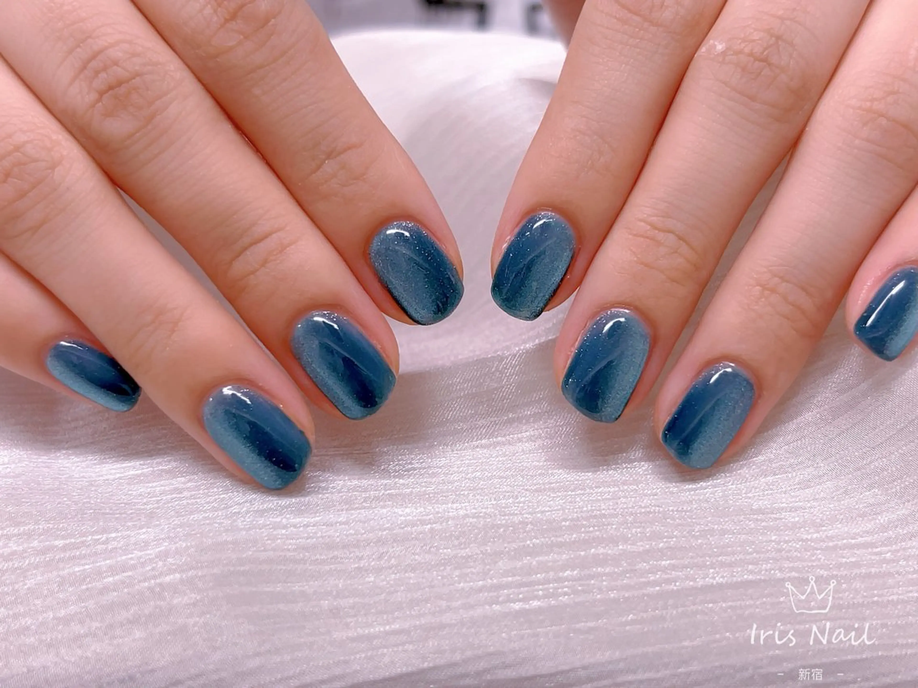 ネイル フレンチネイル ジェルネイル グラデーション 韓国ネイル マグネットネイル ハンドネイル 【長さ出し】 IRIS NAILのネイルデザイン