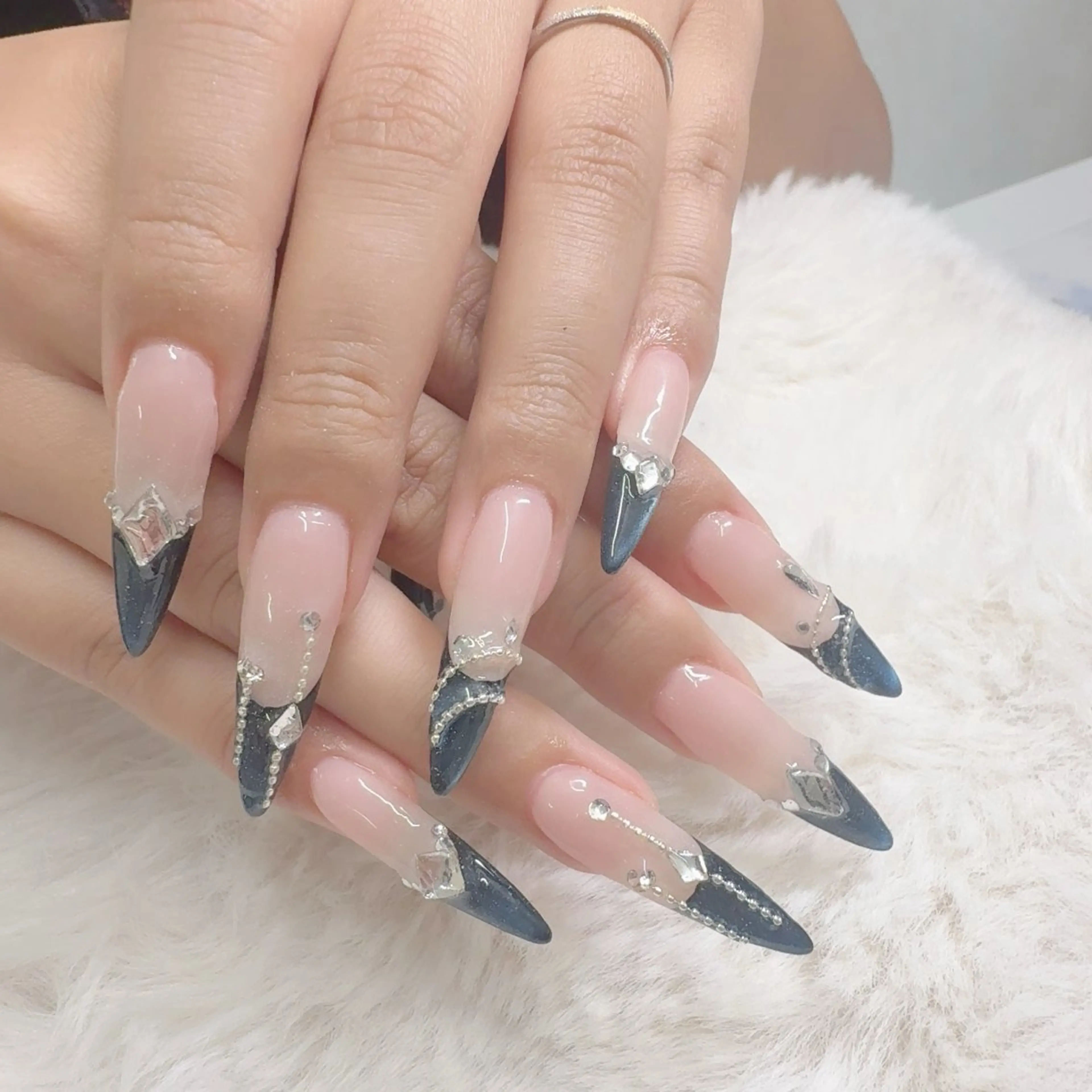 ネイル ハンドネイル FILLnail古河店所属・FIILnail MEIのネイルデザイン