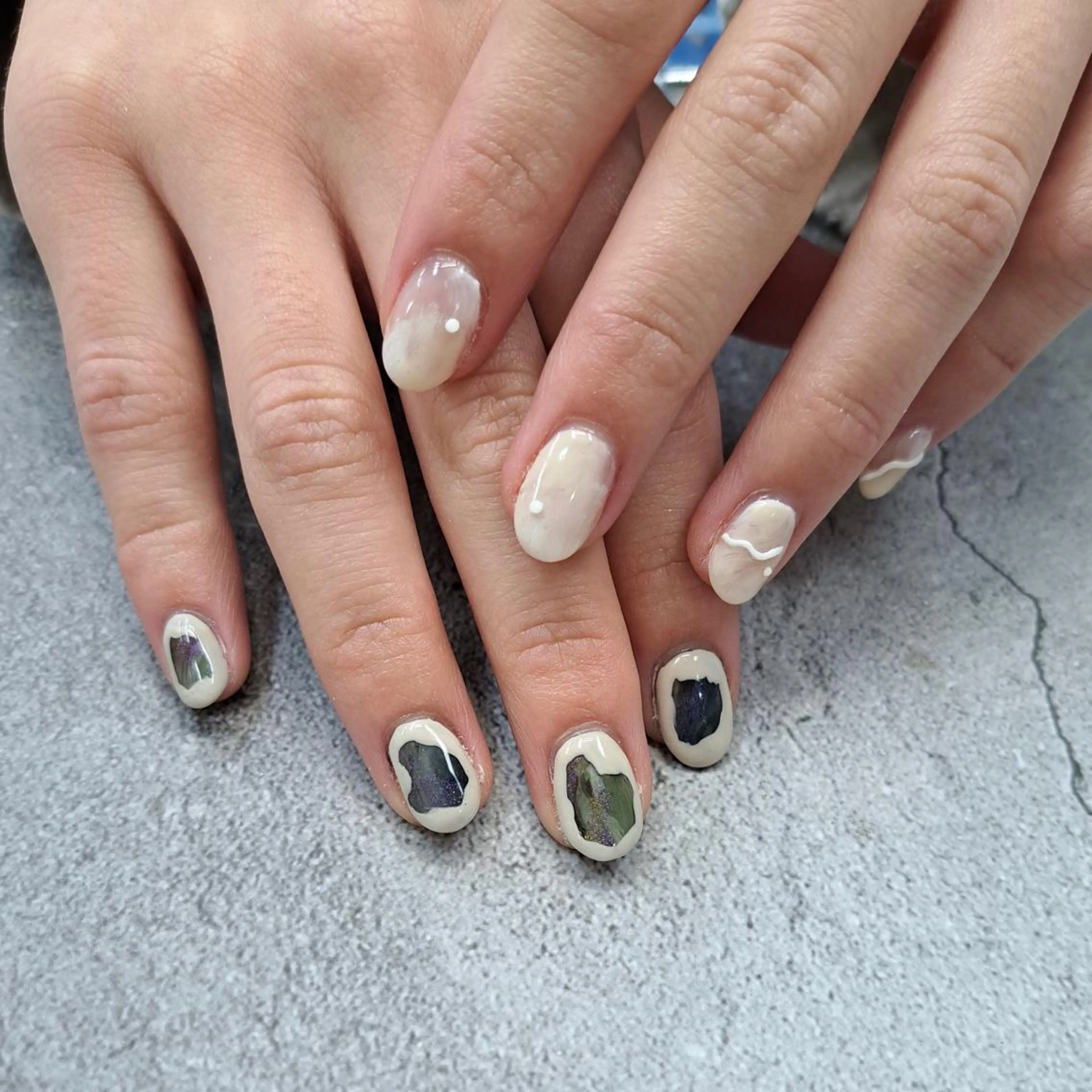 ネイル アートネイル ジェルネイル ニュアンスネイル スカルプネイル nailstudio eviz新宿店のネイルデザイン