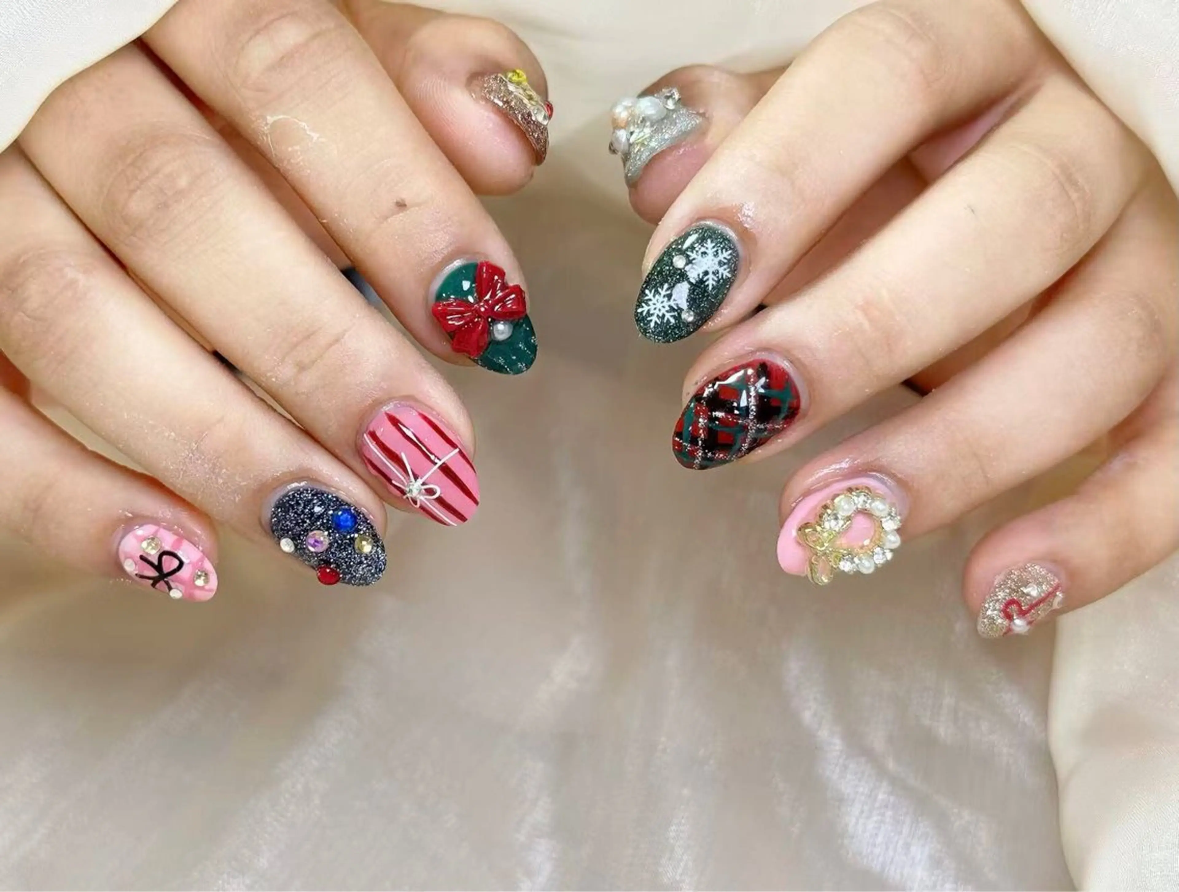 ネイル ハンドネイル 小 雨のネイルデザイン