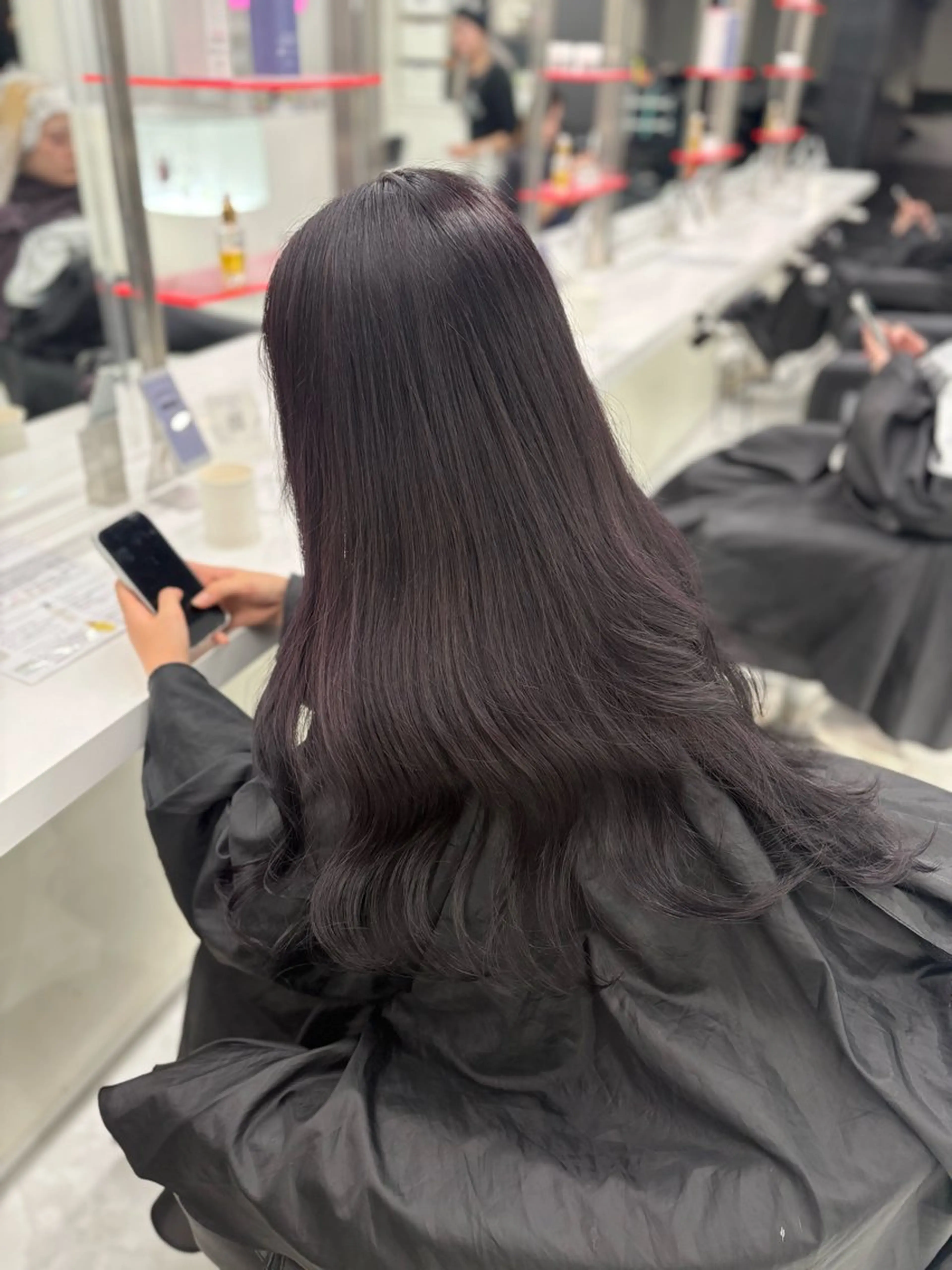 ロング カラー ヘアカラー トリートメント ヘッドスパ ヘアセット 🩵色落ち可愛い 寒色カラー🩵のヘアスタイル
