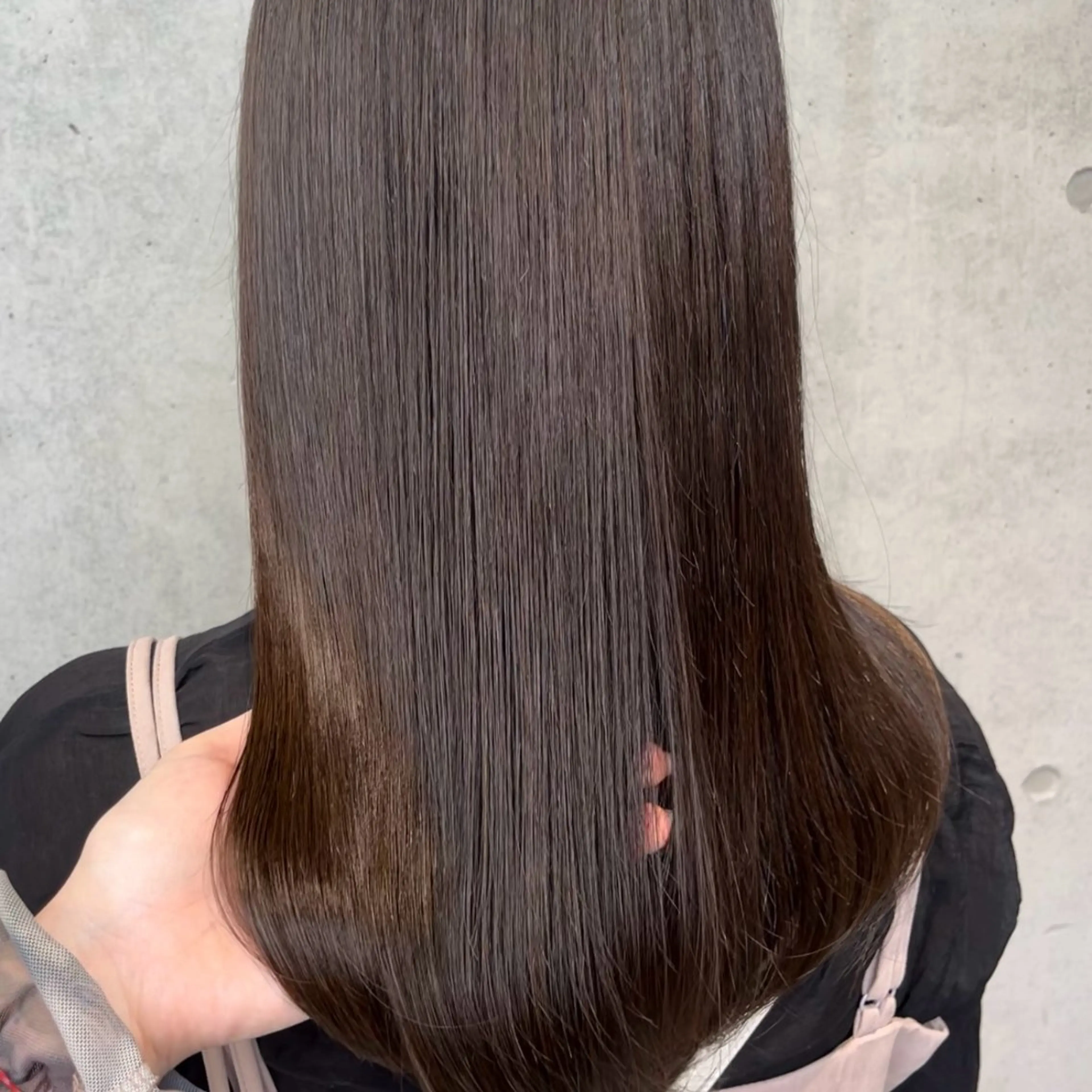 セミロング Luont所属・aren ／透明感colorのヘアスタイル