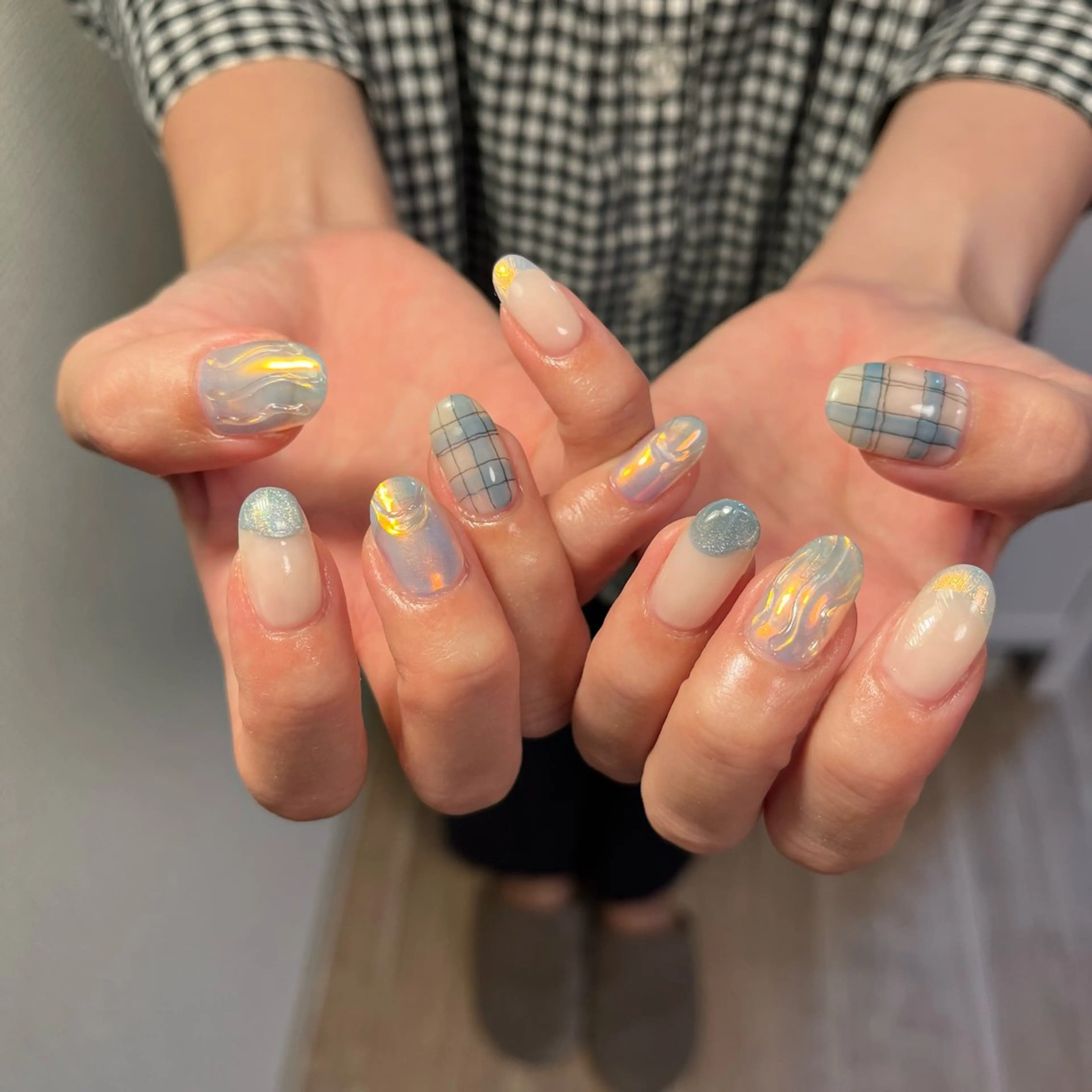 平日限定クーポン✨人気のマグネット・オーロラ・インク・ミラーネイル(オフなし)🪞🎀の写真