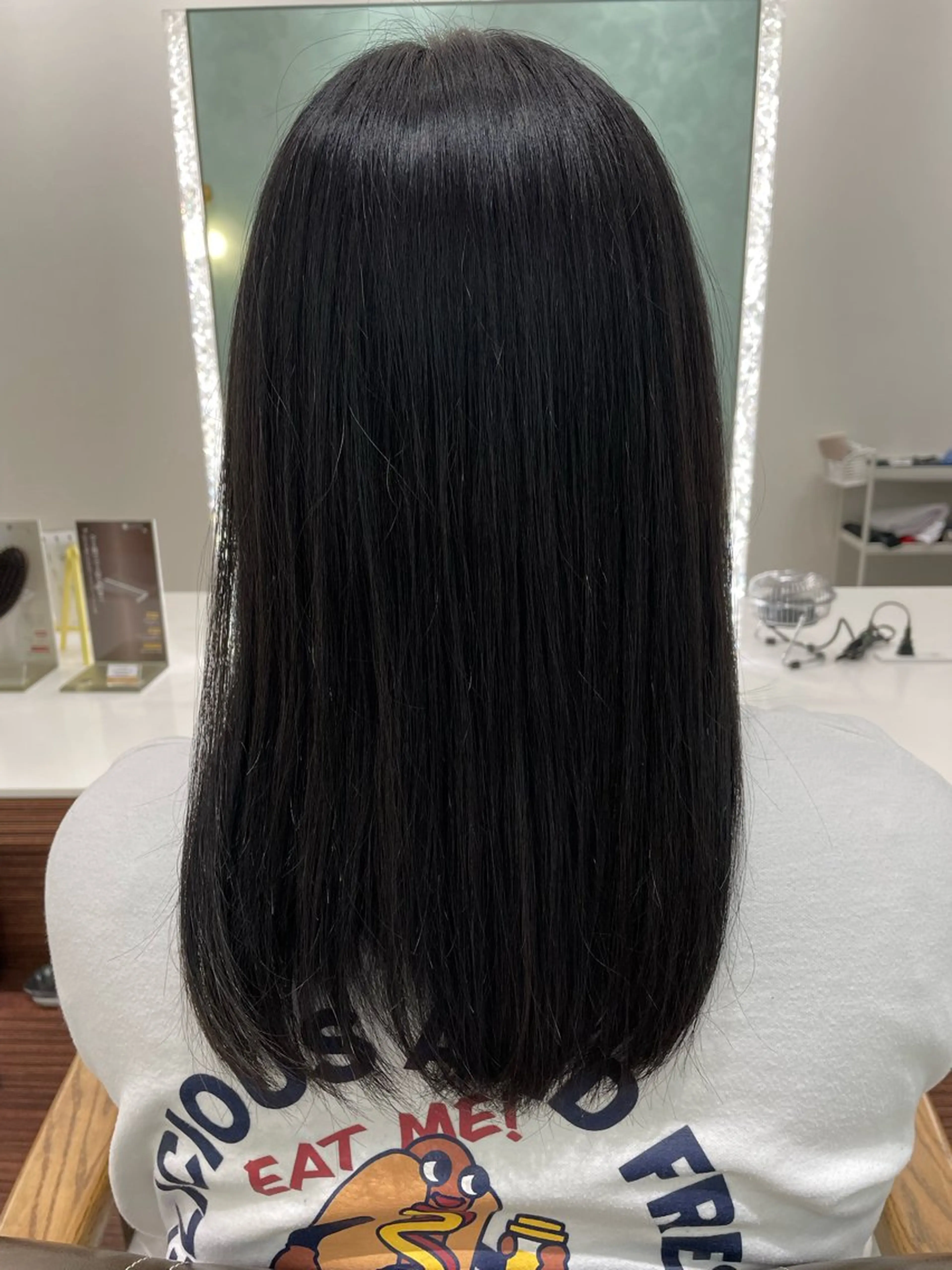 セミロング カシータフロル所属・清水 菜穂香のヘアスタイル