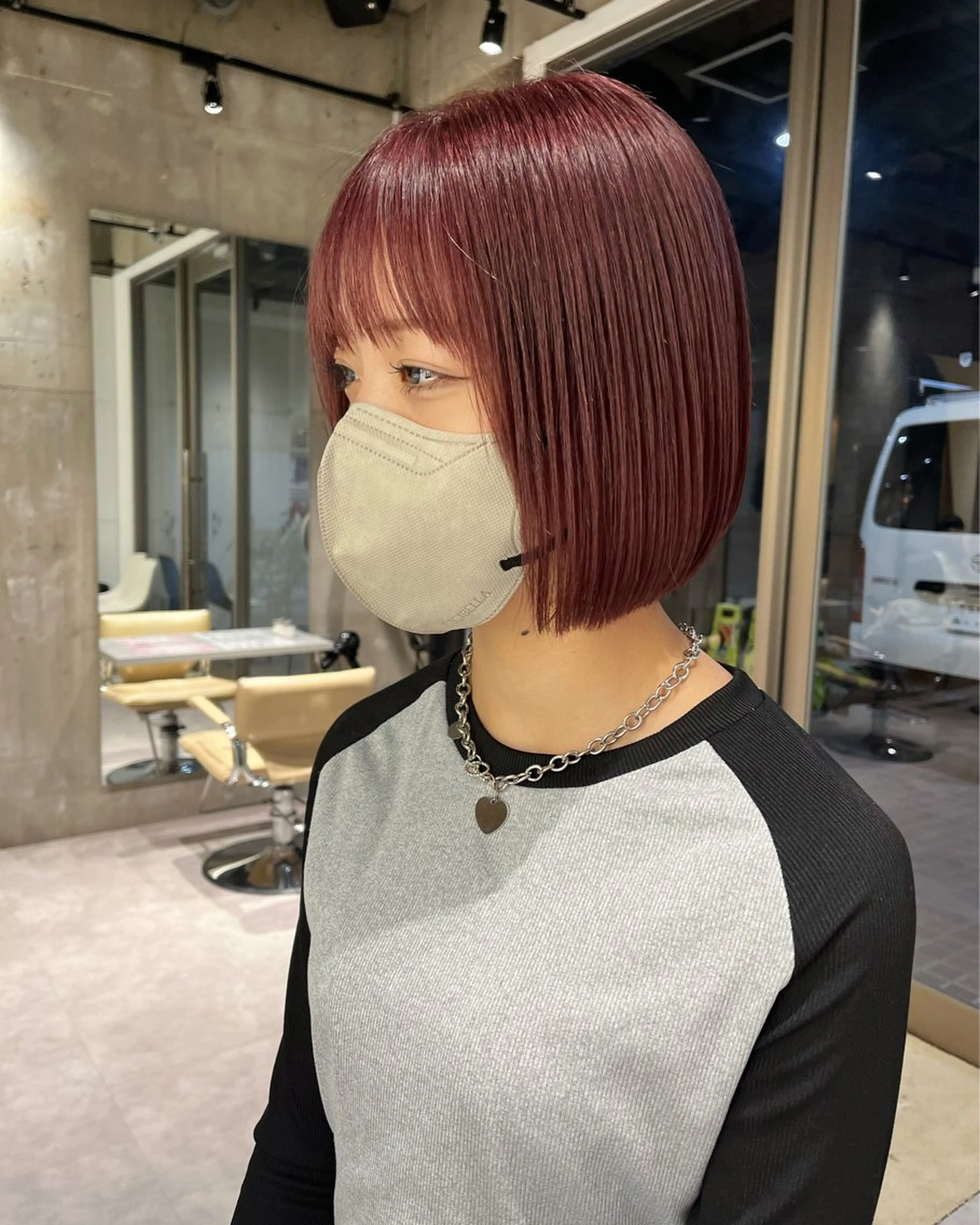 ショート カラー ラベンダーカラー ピンクカラー ピンクラベンダー iLi所属・iLi 《イリ》のヘアスタイル