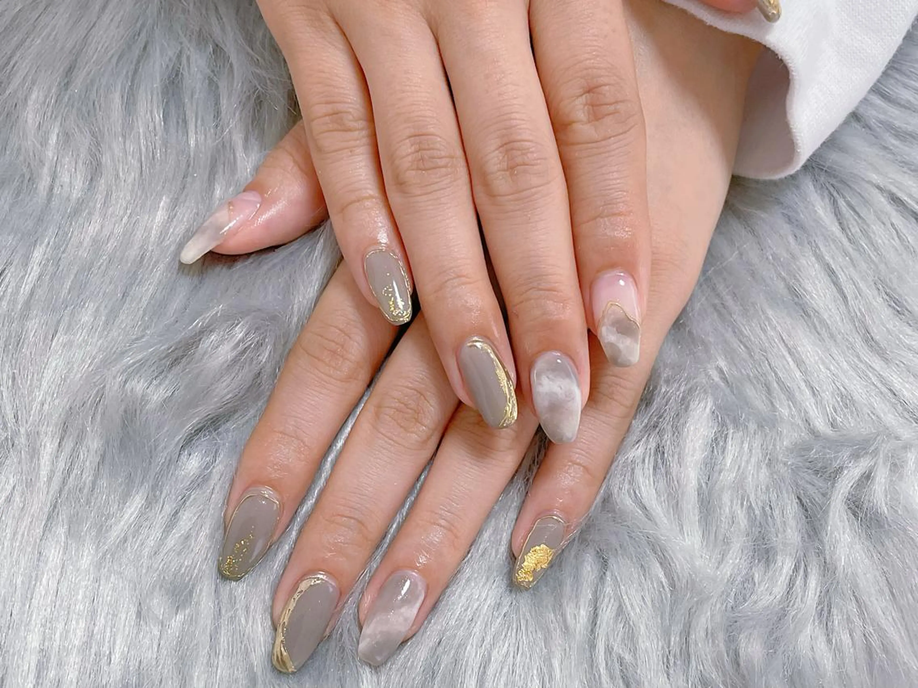 ネイル アートネイル ミラーネイル 持ち込み ニュアンスネイル Nina's nailのネイルデザイン