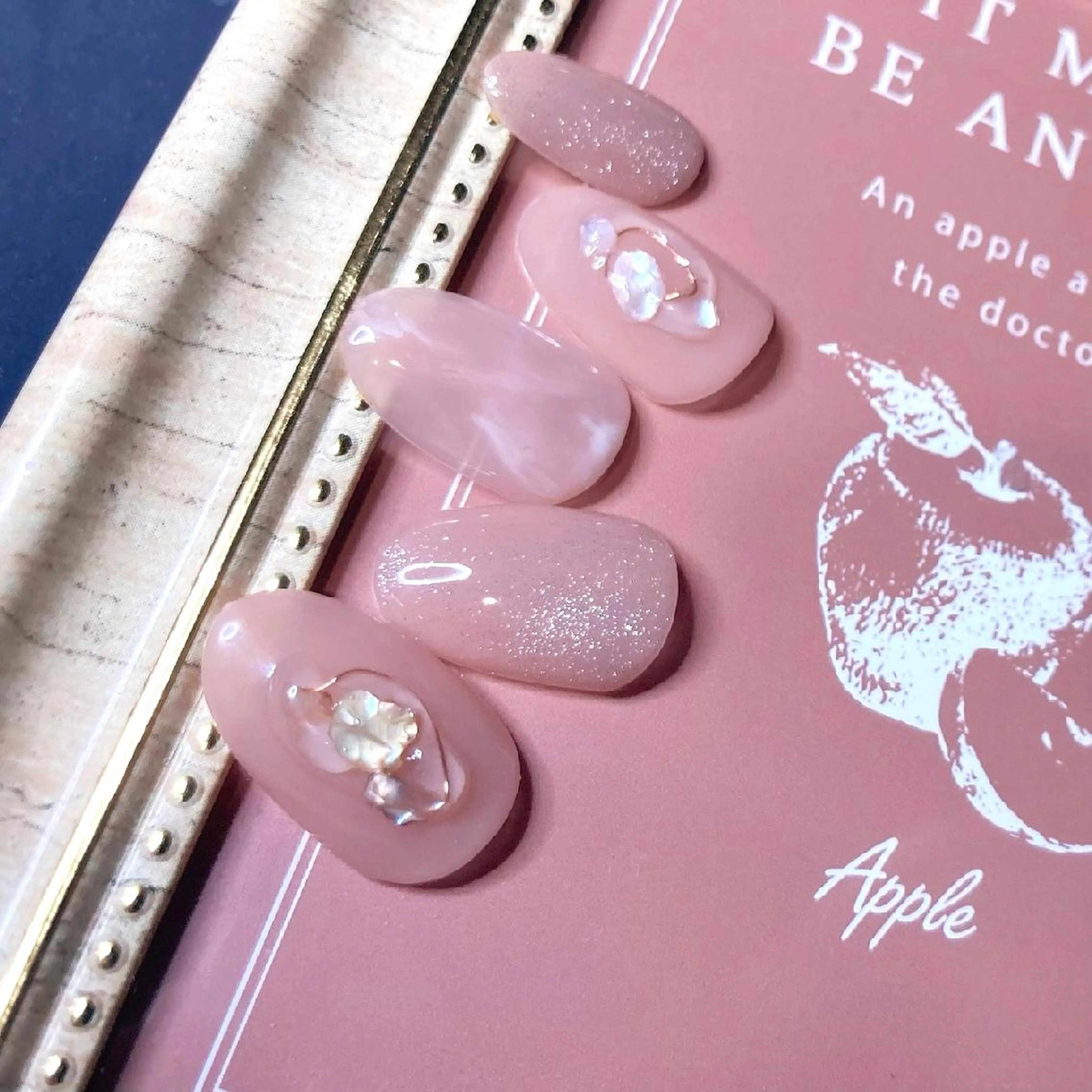 ネイル マグネットネイル NOIROUGE所属・NOI ROUGEのネイルデザイン