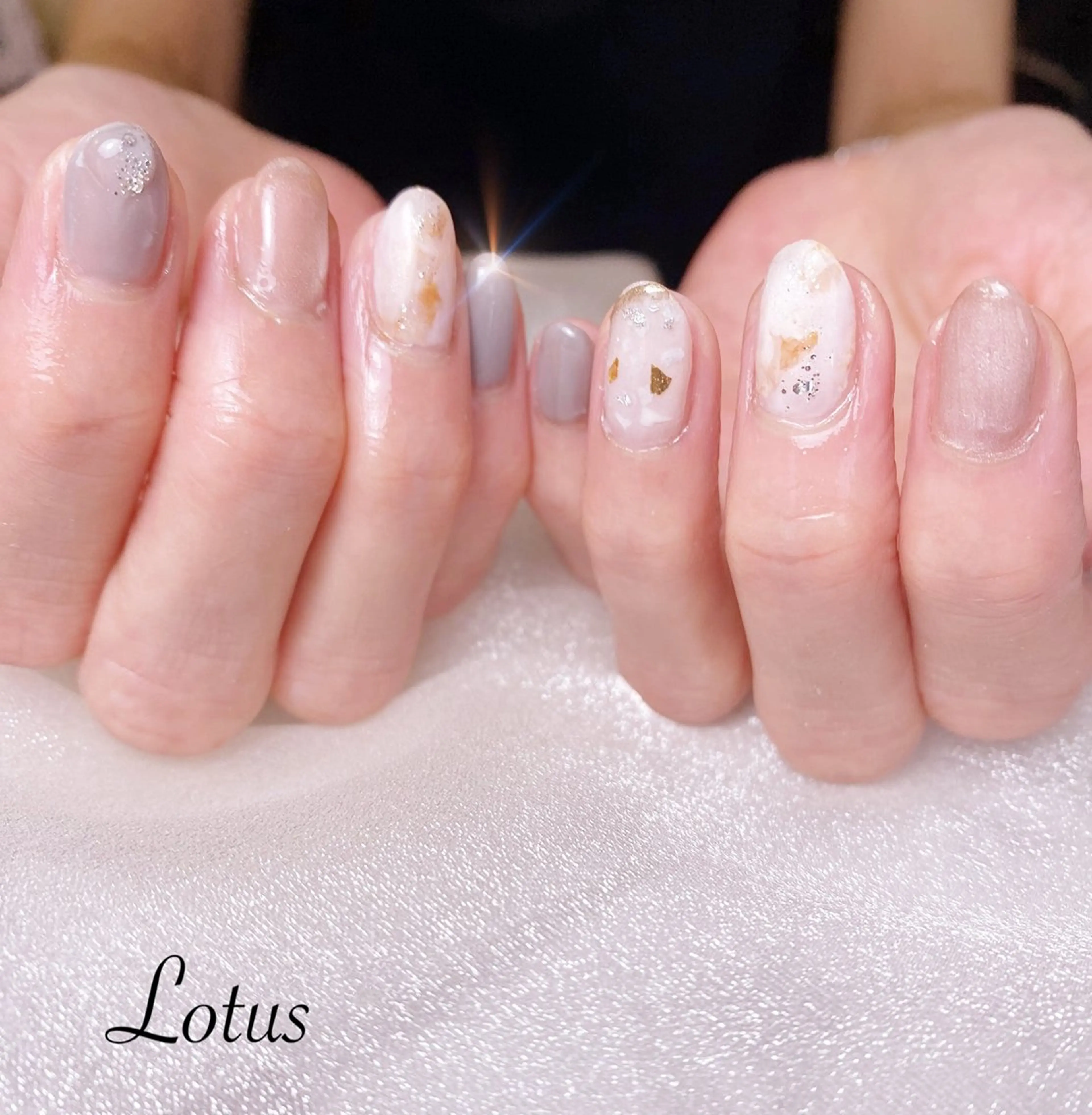 ネイル ハンドネイル Lotus 🌸のネイルデザイン