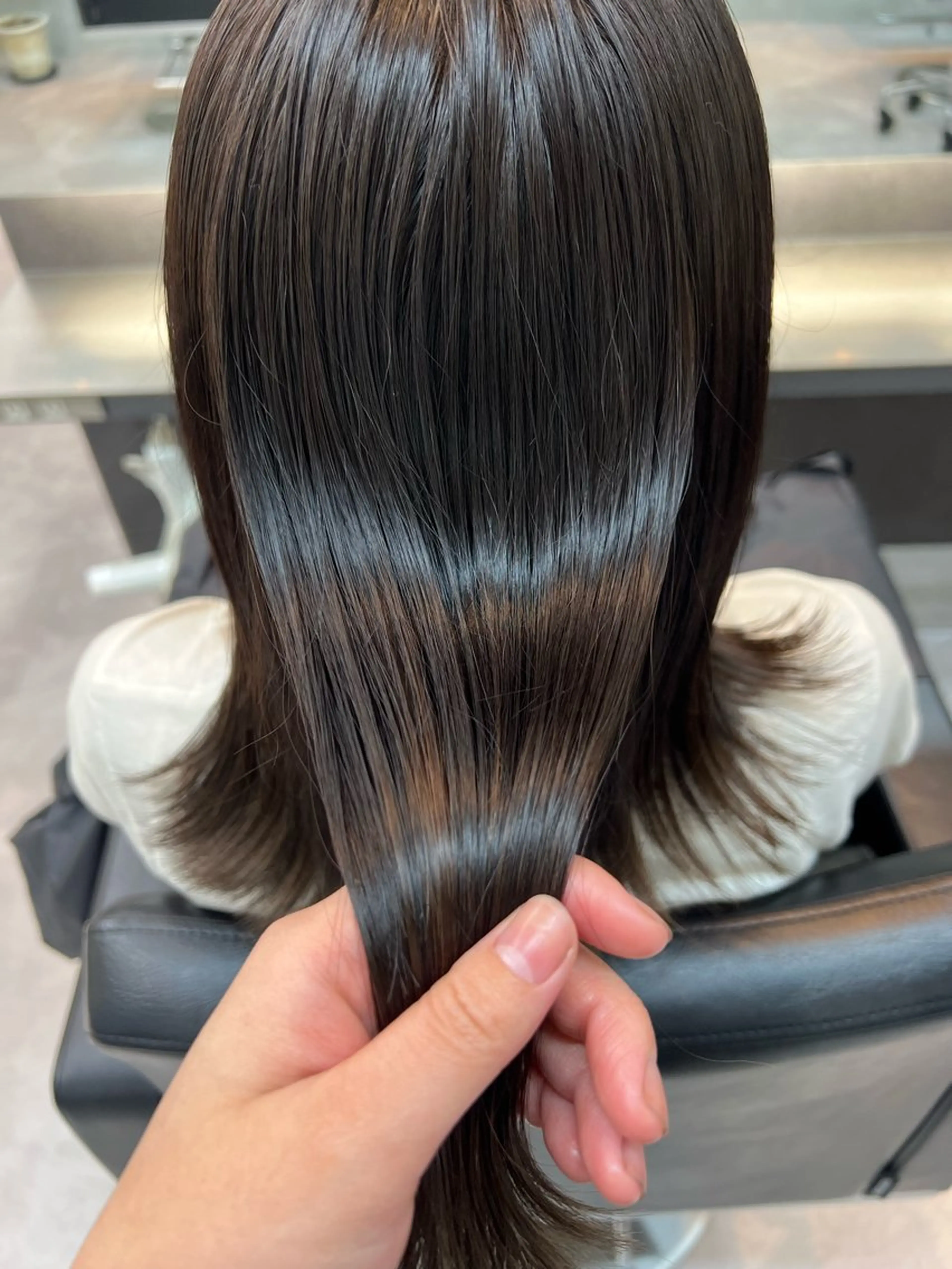 ミディアム カラー ヘアカラー トリートメント Cura hikari🐣のヘアスタイル