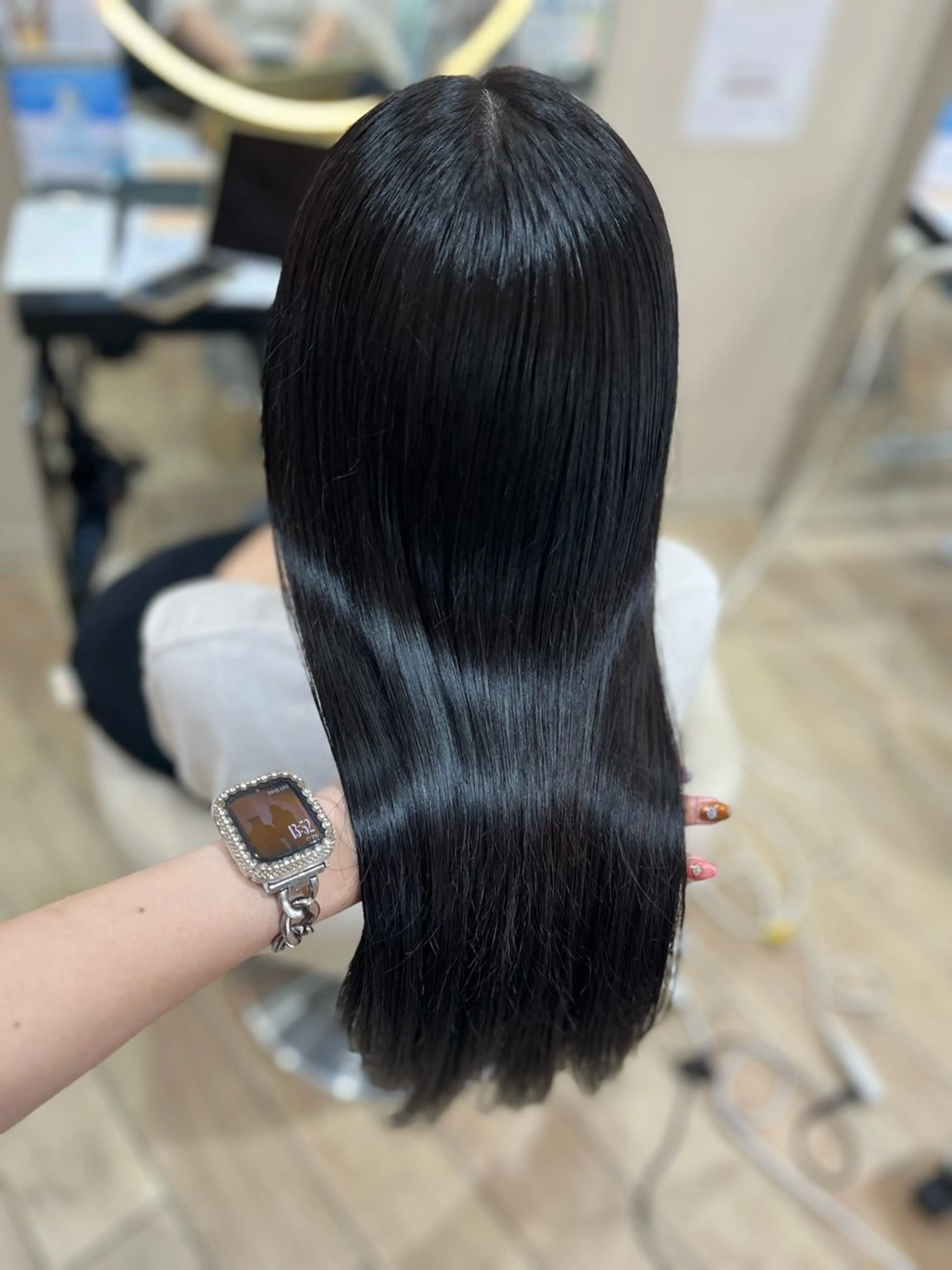 "前髪だけで印象チェンジ♡”ポイント縮毛矯正＋前髪カットの写真