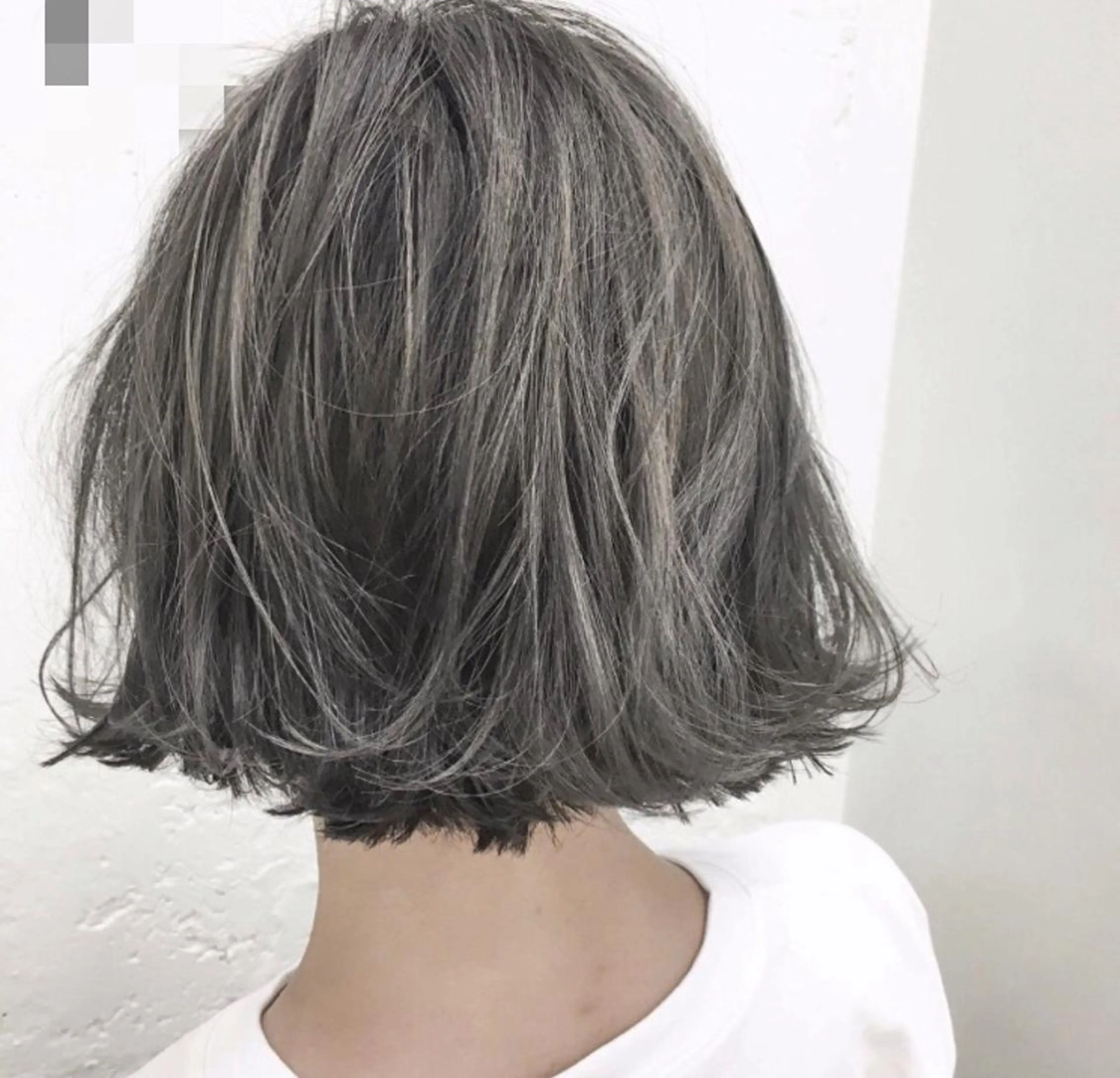 ショート カラー アッシュ アッシュグレー ブリーチ ハイライトカラー ハイライト ヘアカラー トリートメント 海外ヘア/ 長谷川　裕起のヘアスタイル