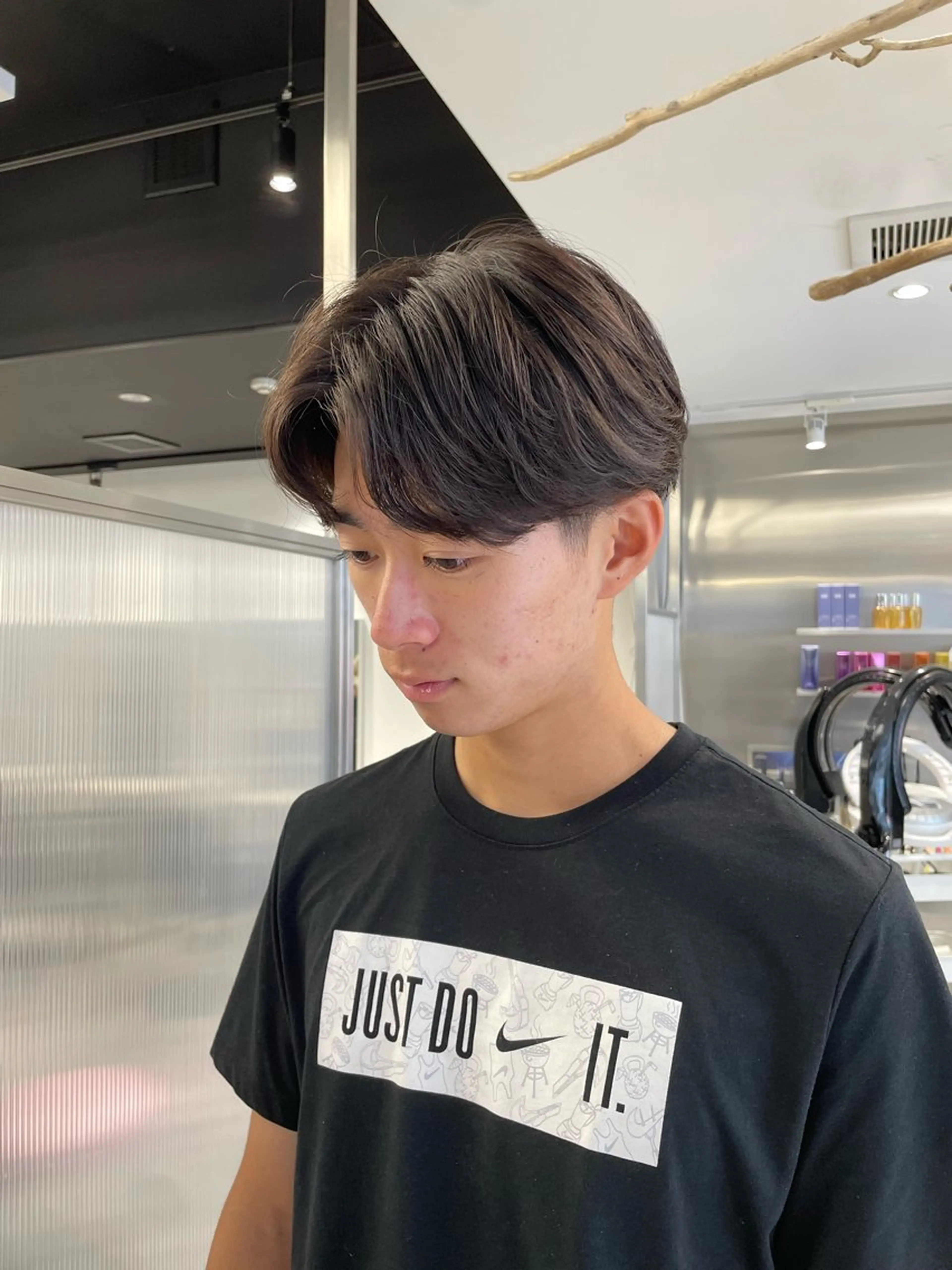 ショート パーマ メンズ メンズメッシュ メンズパーマ メンズツイストパーマ 波巻きパーマ スパイラルパーマ カラーモデル⚡️ REONのヘアスタイル