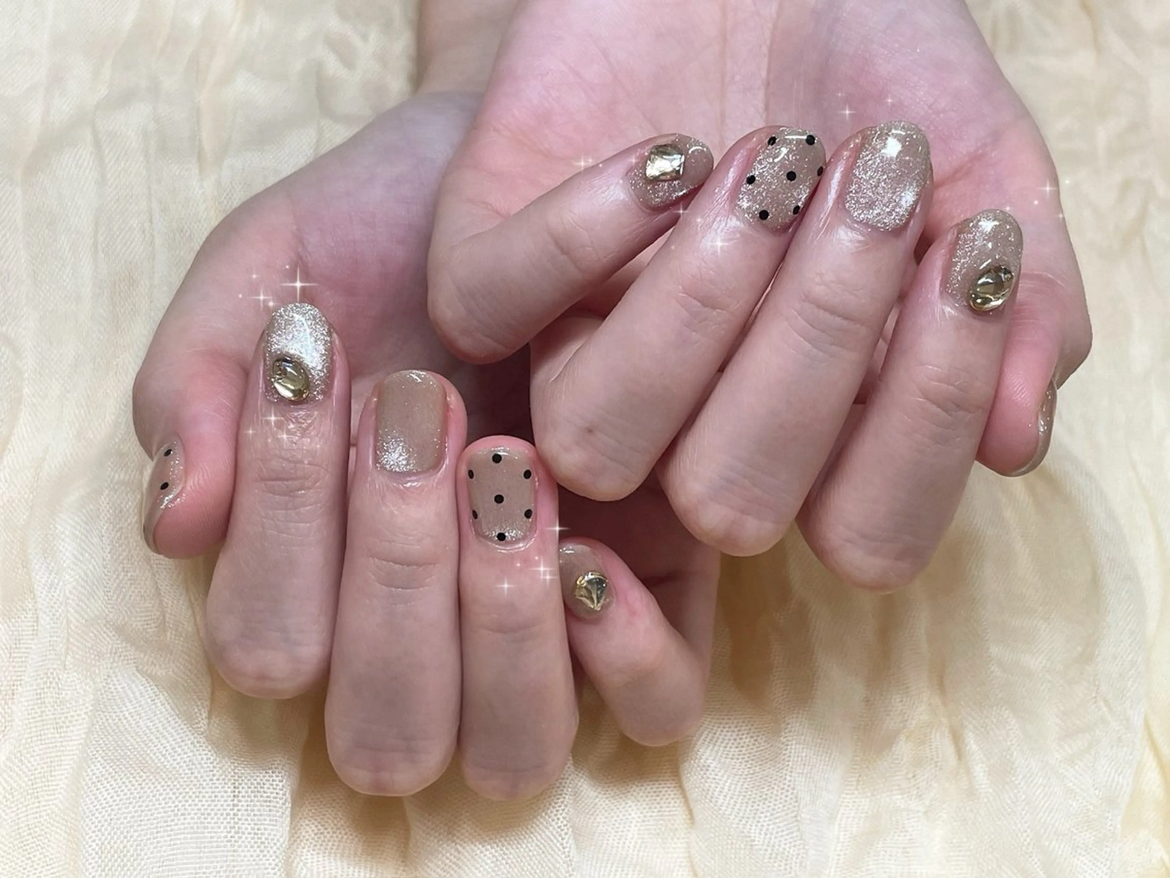 ネイル Lino 中目黒🫧 🌙sakiのネイルデザイン