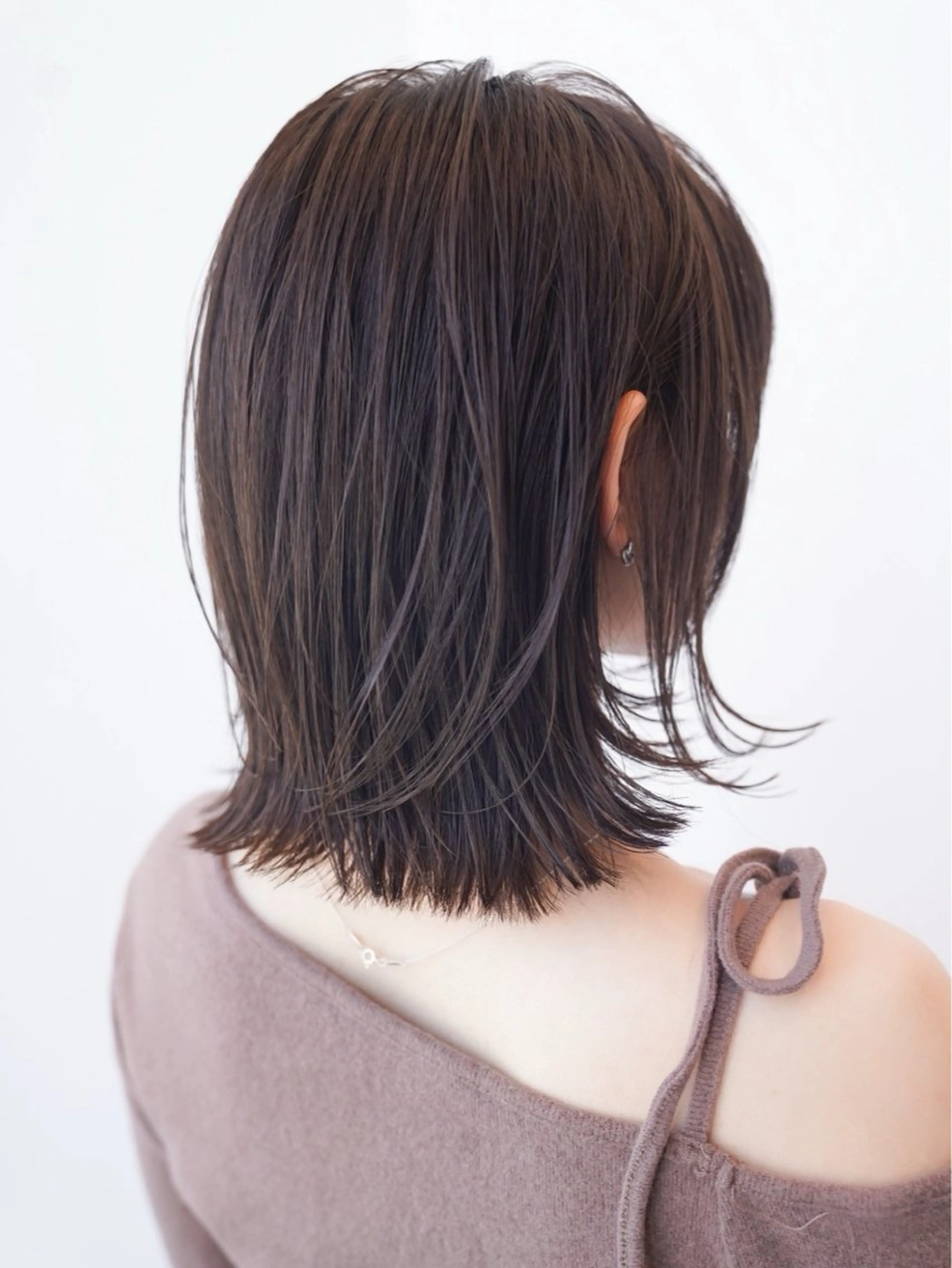 ミディアム 切りっぱなしボブ ボブレイヤー ボブ レイヤーカット カット ヘアカラー トリートメント フルノコウキ/新宿/ レイヤーボブ/韓国風のヘアスタイル