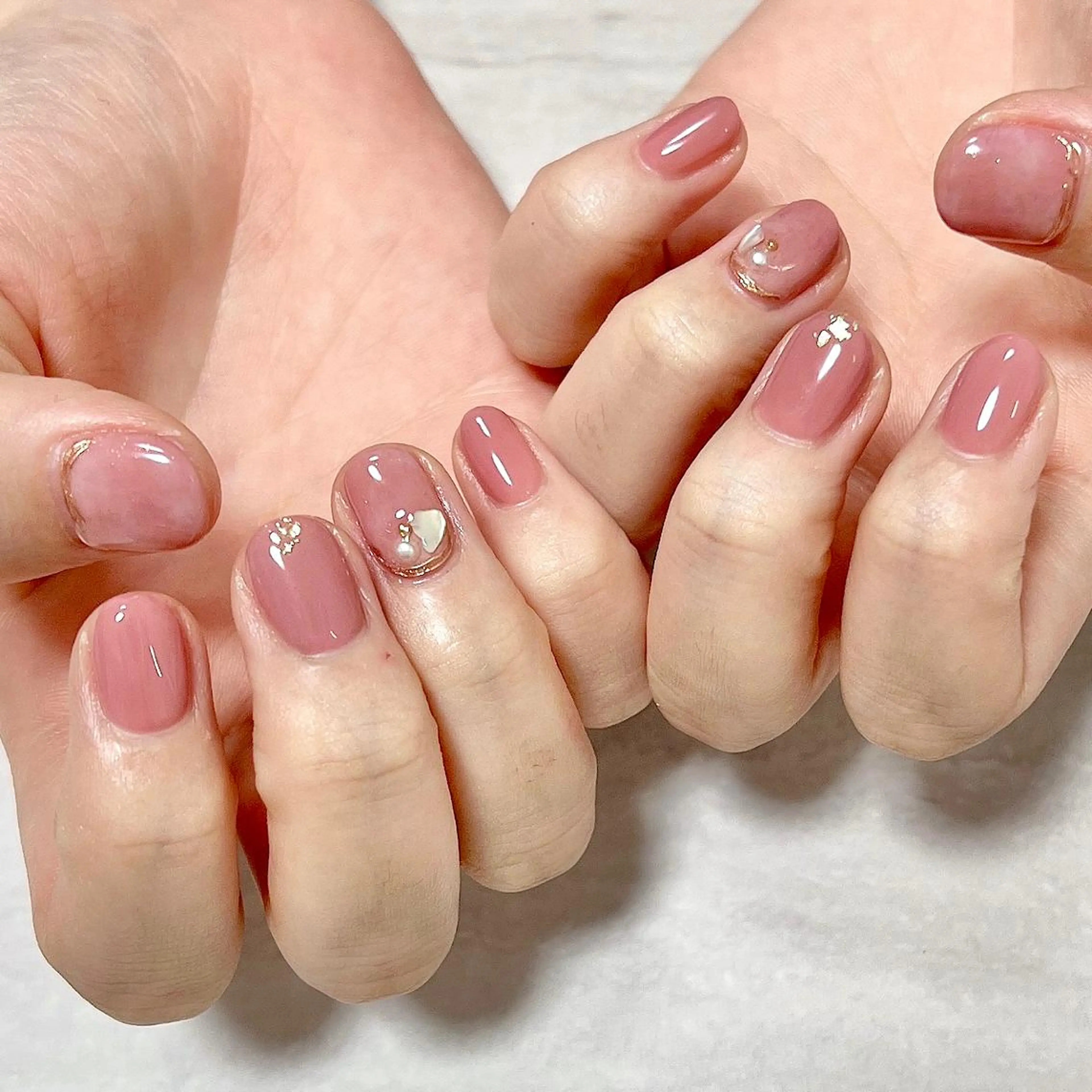 ネイル ミラーネイル ニュアンスネイル ワンカラーネイル ピンク ブライダルネイル ステラ marikominoのネイルデザイン