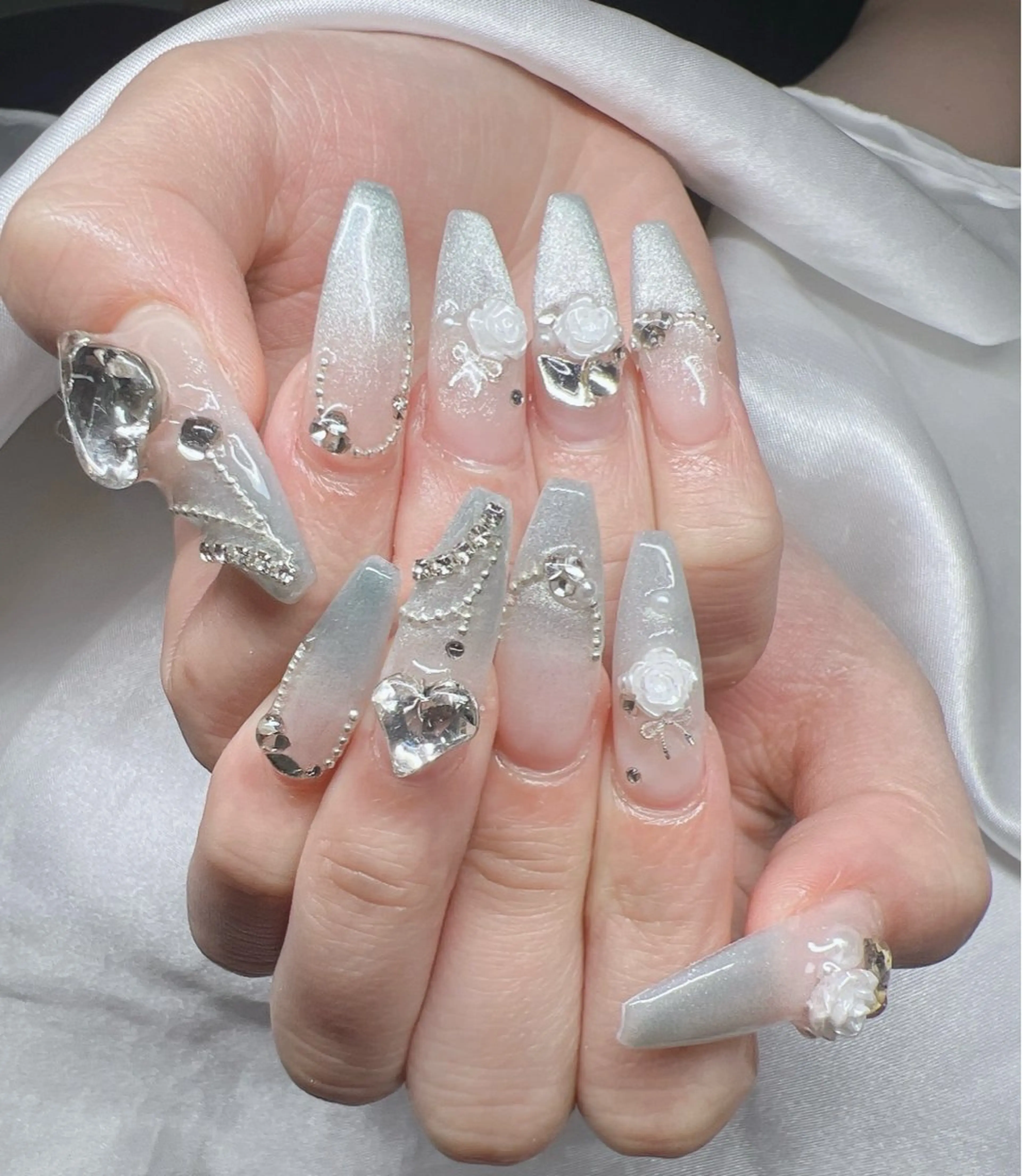 ネイル 長さ出し グラデーション キラキラネイル マグネットネイル ニュアンスネイル ハンドネイル Lee Nails チップ長さだし専門店のネイルデザイン