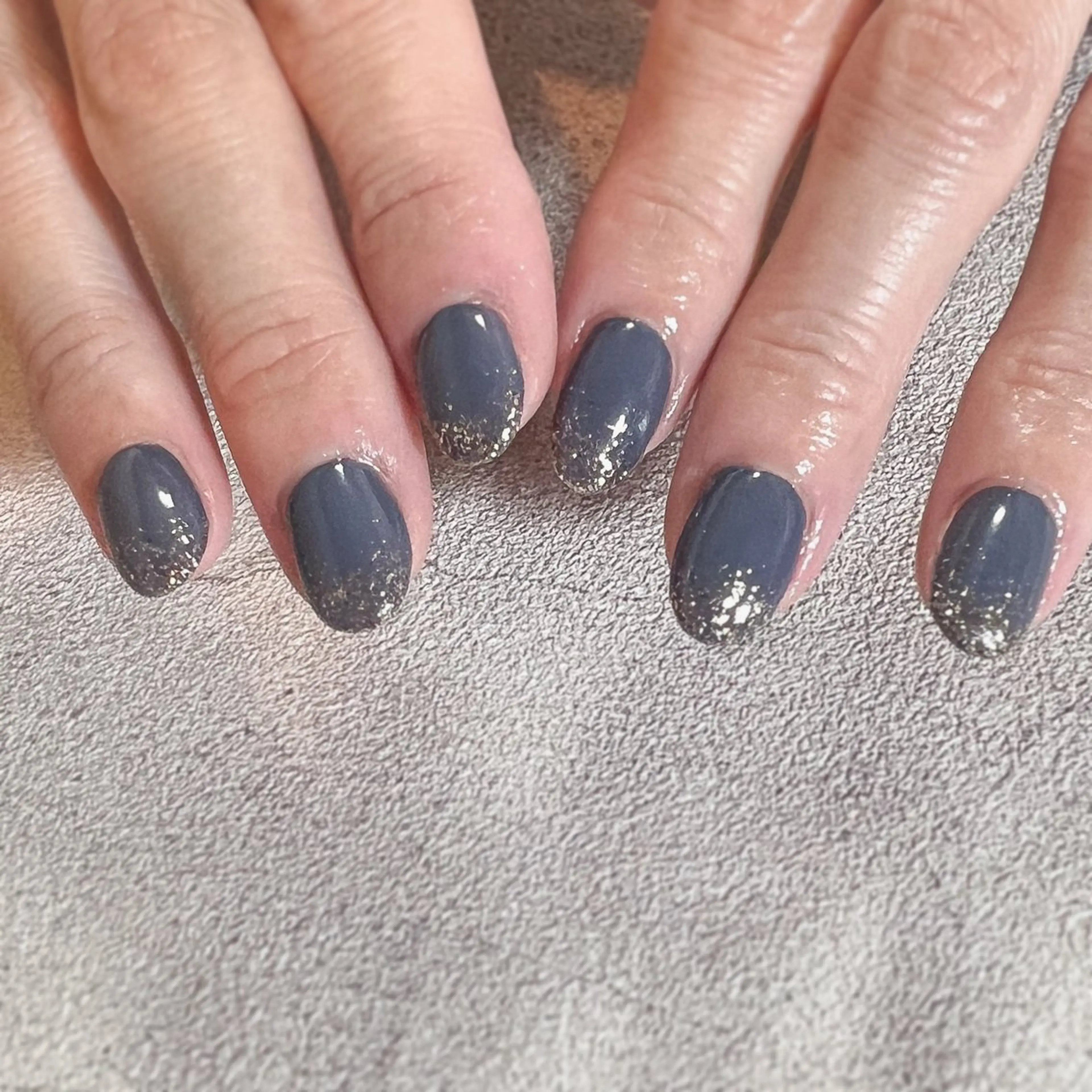 ネイル ゴールド ラメ(グリッター) ワンカラーネイル シンプルネイル 冬ネイル pointillé .ayaのネイルデザイン