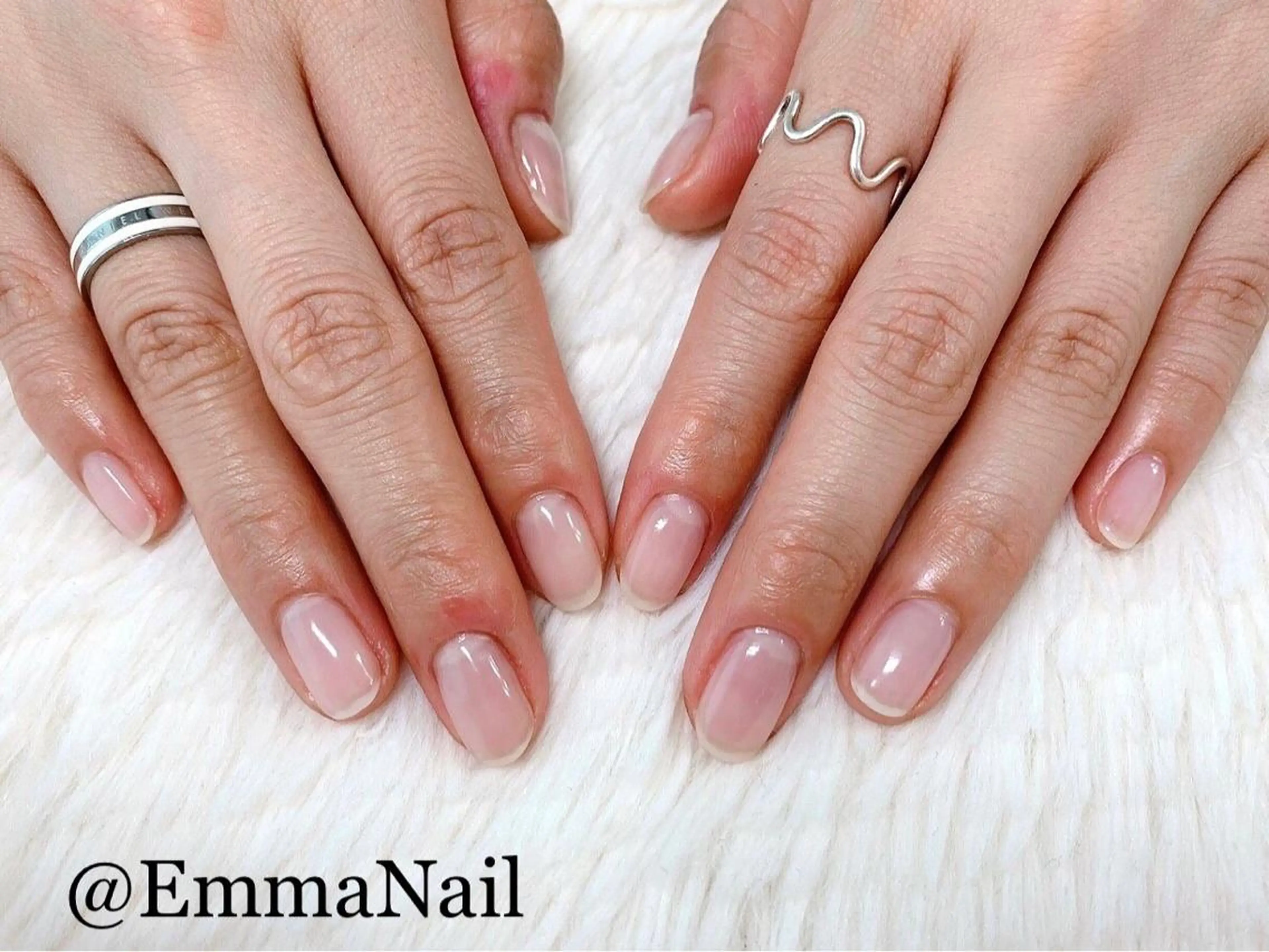 ネイル ワンカラーネイル ハンドネイル salon EM&A emiのネイルデザイン