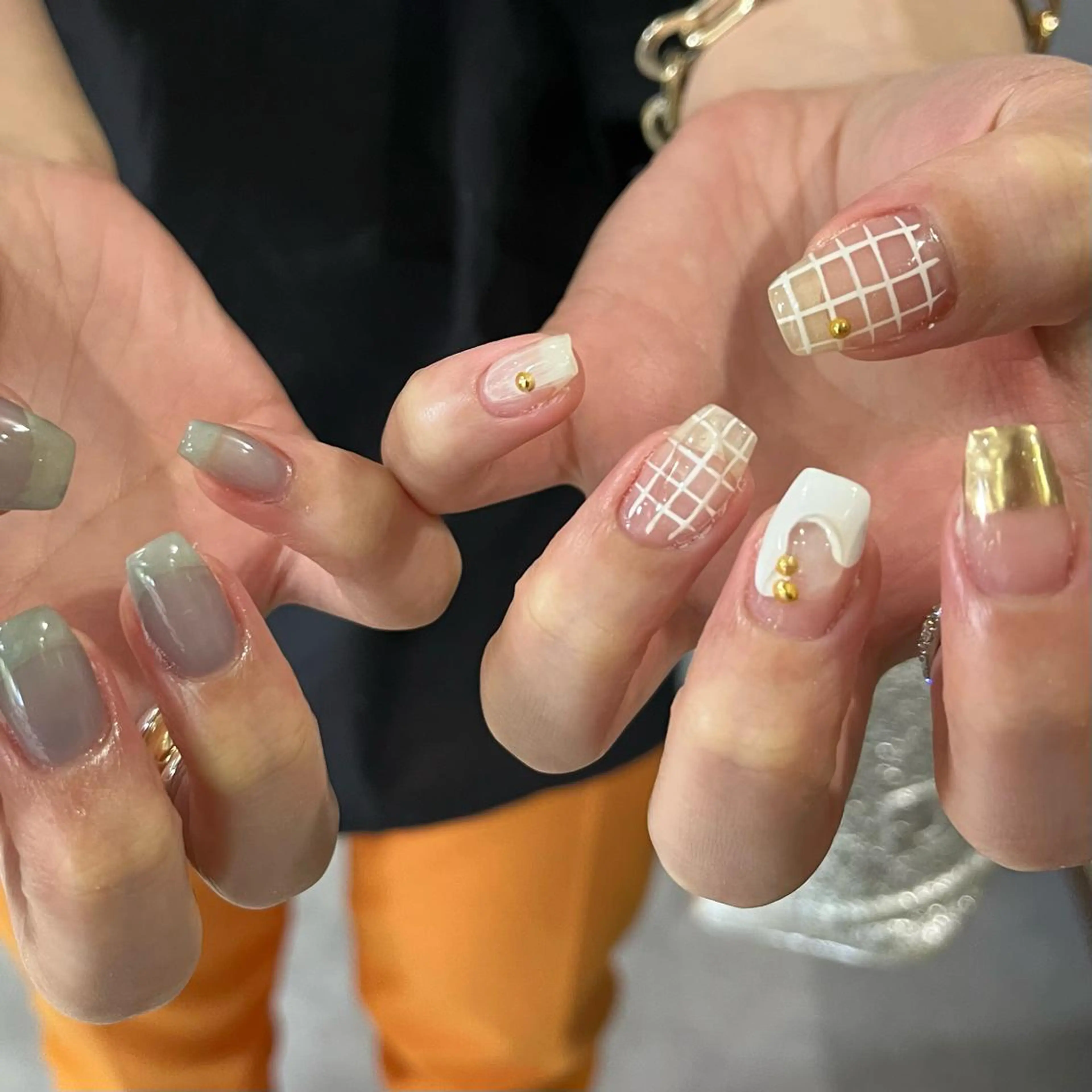 ネイル 🪐富島彩夏 /海外nail🪐のネイルデザイン