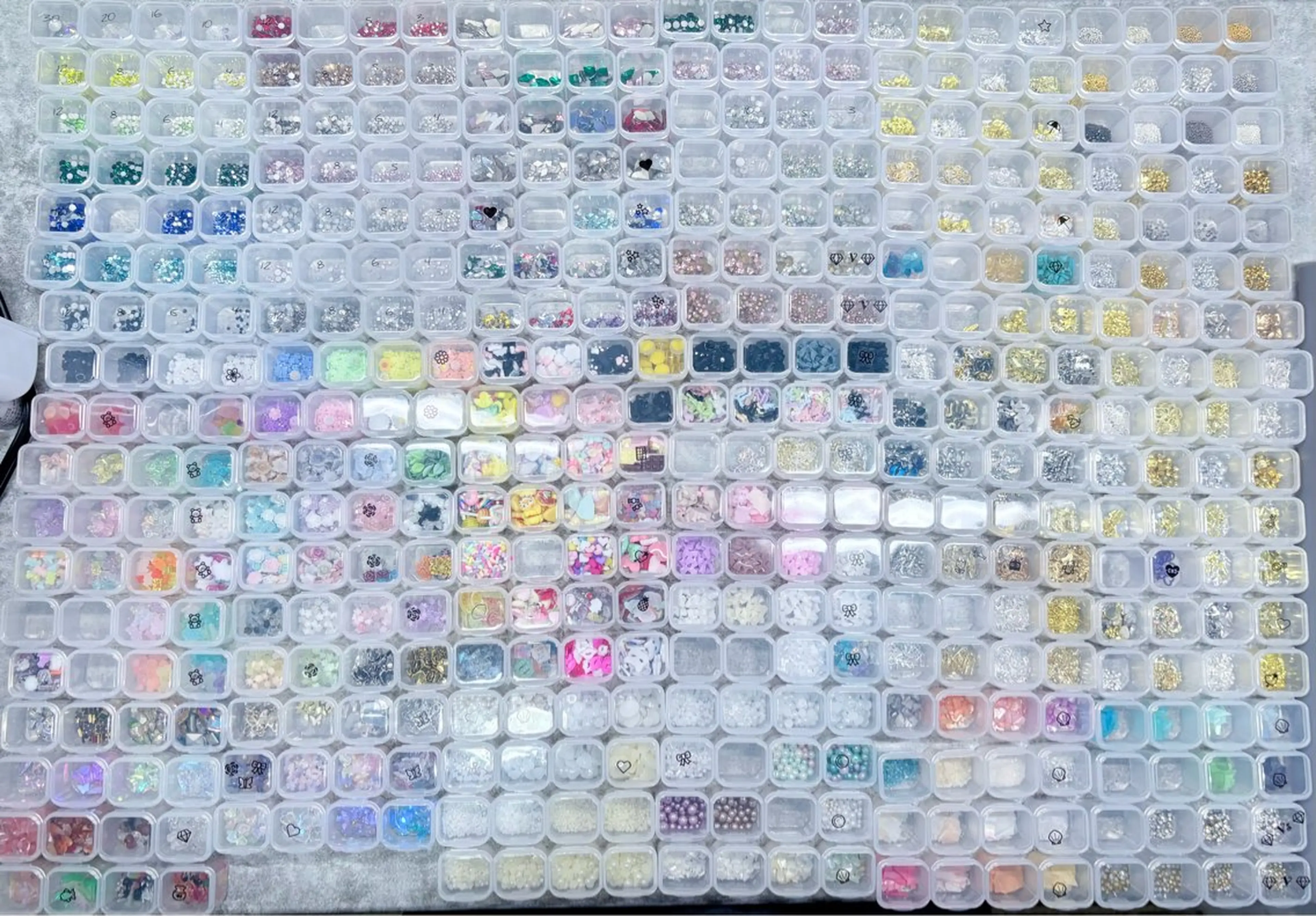 ネイル みんなのネイルサロン IRiS所属・一人ひとりに寄り添う 施術🌈IRiS🪽のネイルデザイン