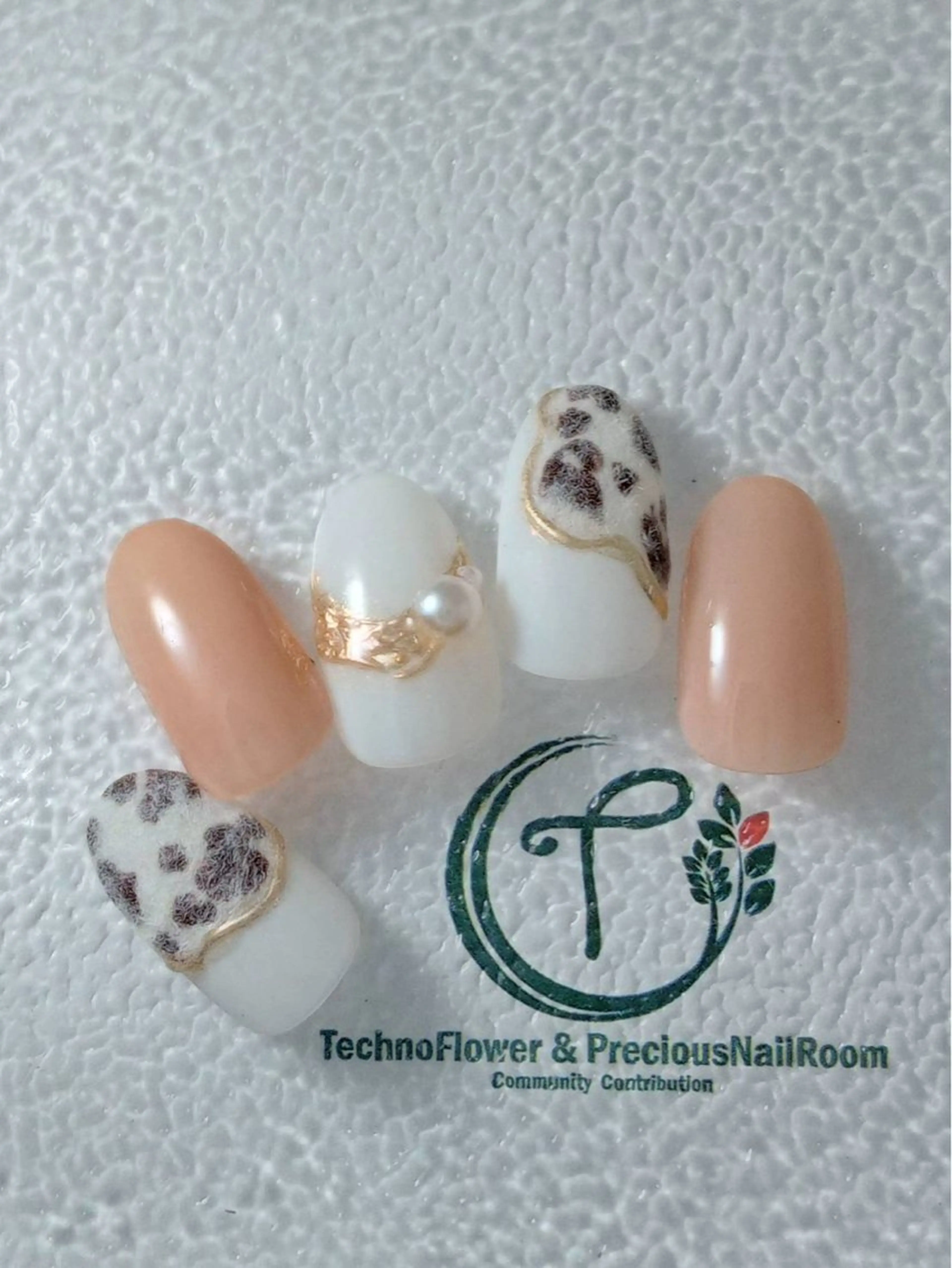 ネイル フラワーネイル precious nail room所属・precious nail  roomのネイルデザイン