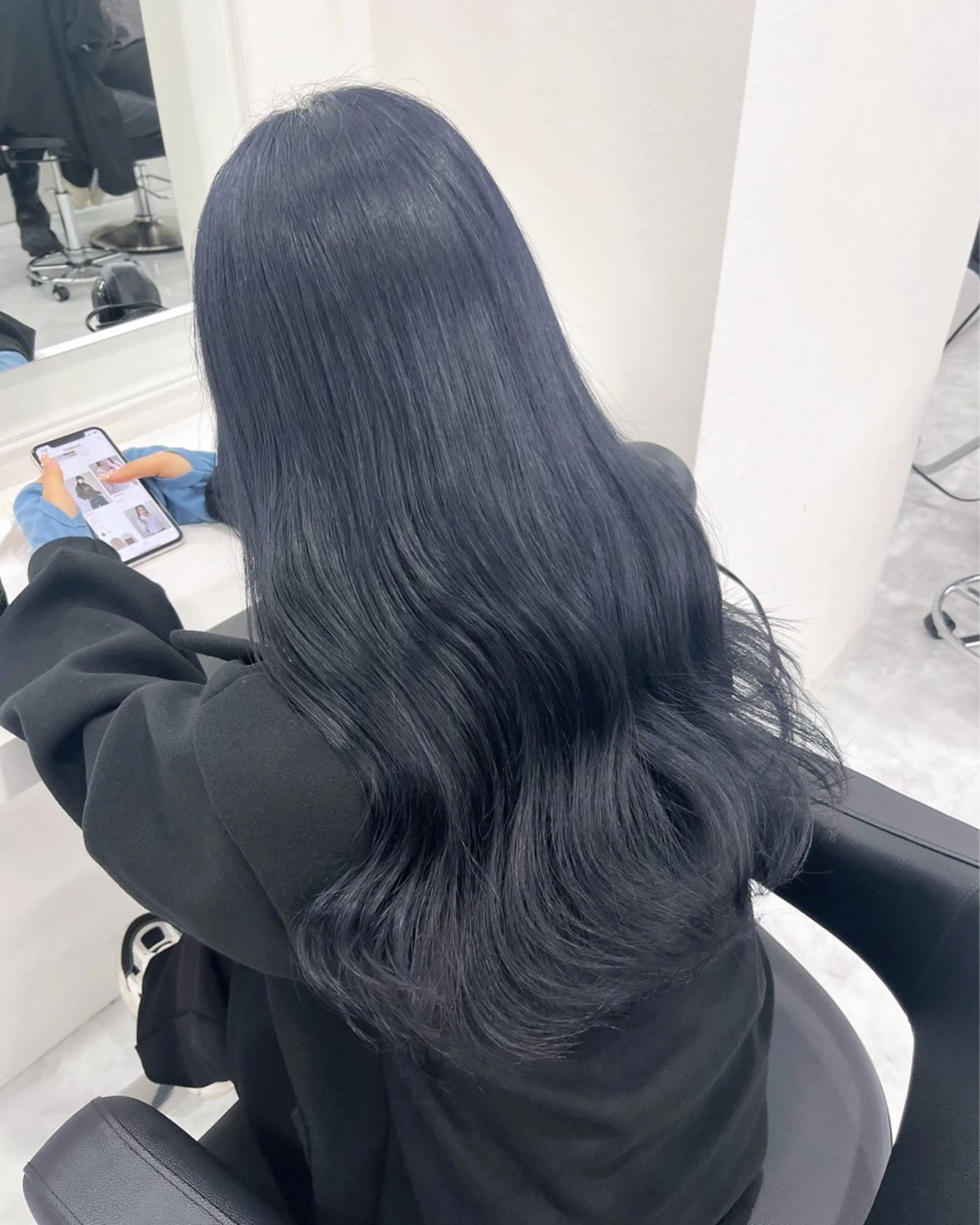 セミロング カラー ヘアカラー トリートメント ヘアセット 🩵韓国レイヤー× 寒色カラー🩵のヘアスタイル