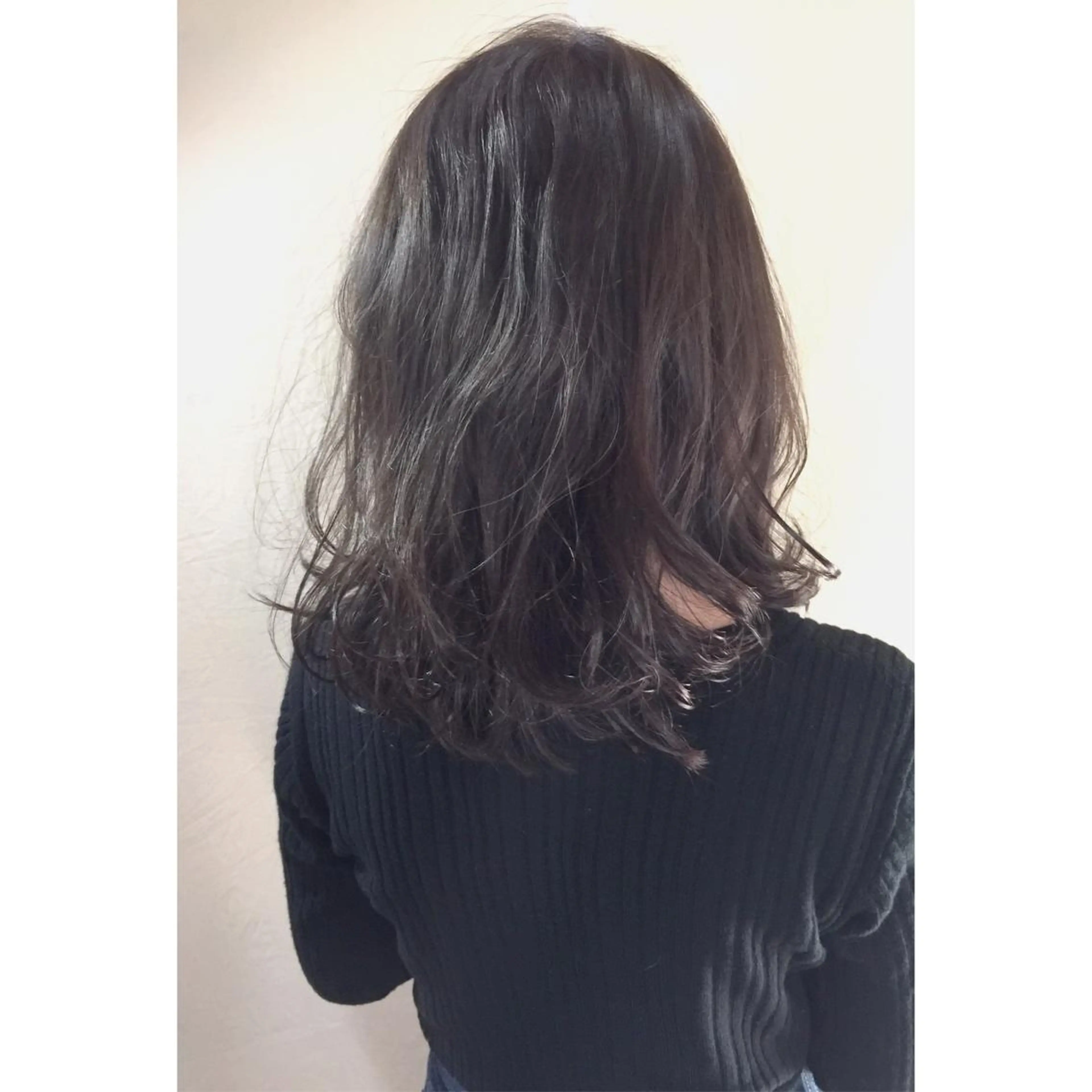 ミディアム カラー アッシュ アッシュグレー Hair  Design Lima所属・中村 海のヘアスタイル