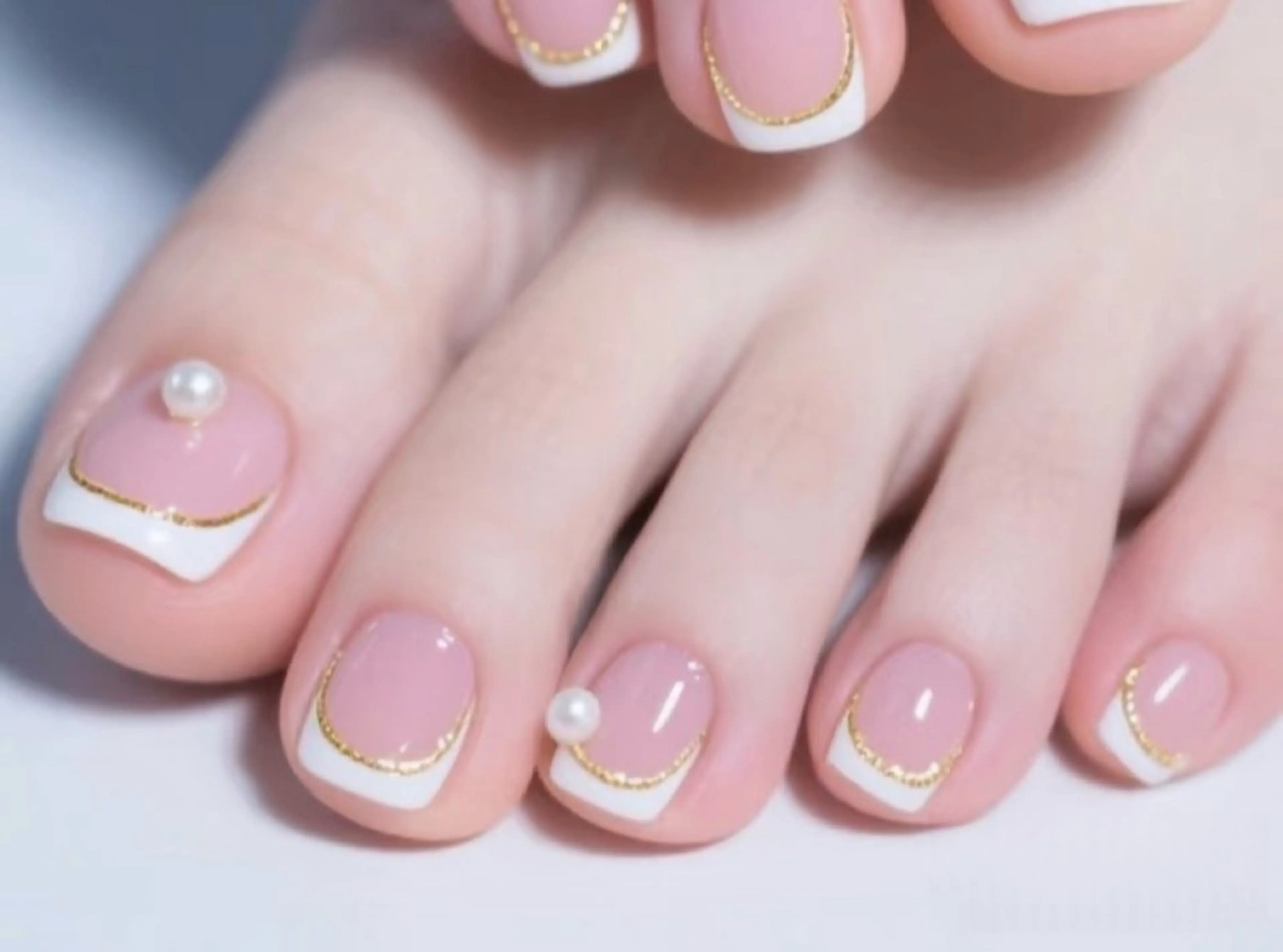 ネイル オーロラネイル チークネイル 長さ出し フットネイル フレンチネイル AND Nail 長さだし専門新宿店のネイルデザイン