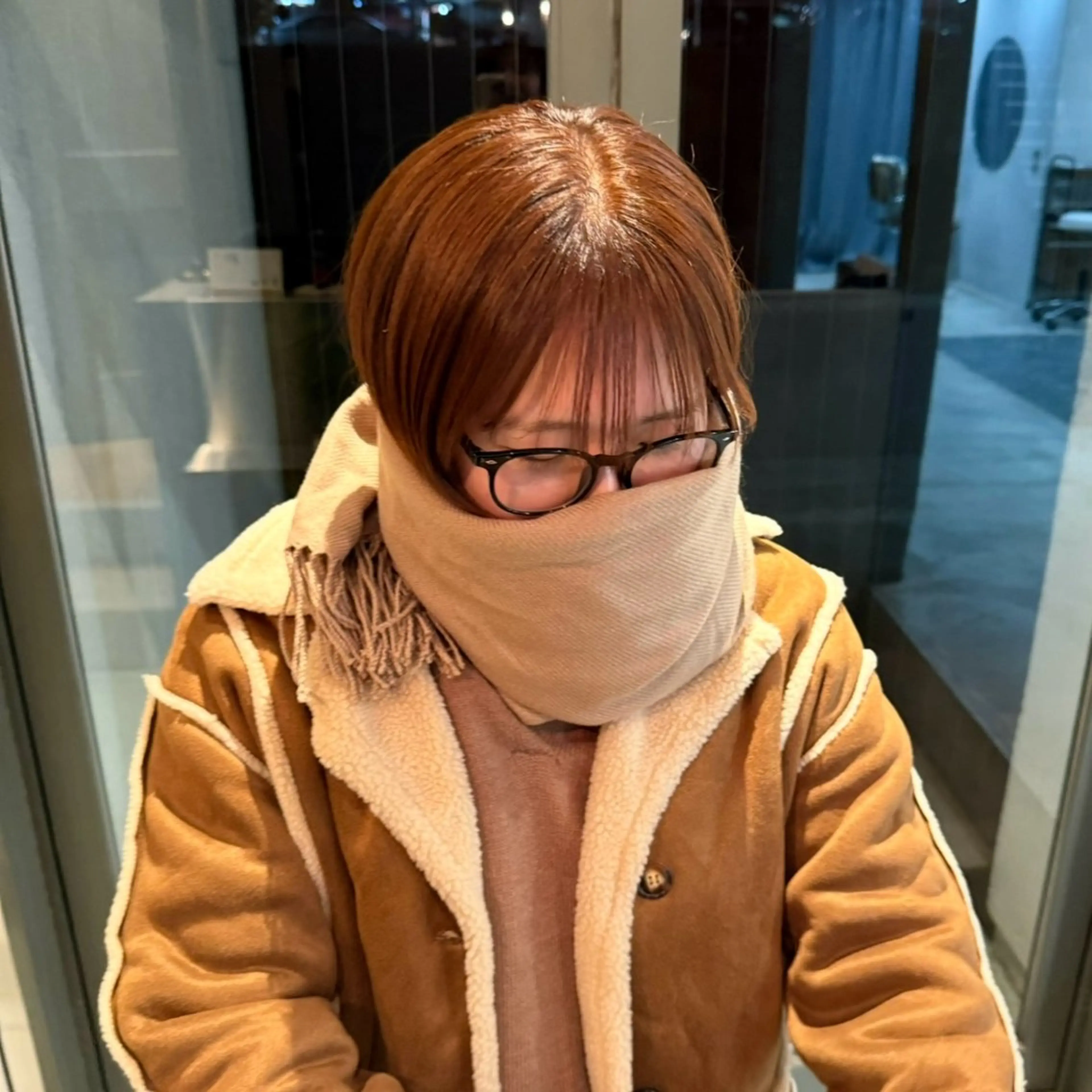 セミロング カラー ブリーチ ブリーチなしカラー beni yumikoのヘアスタイル