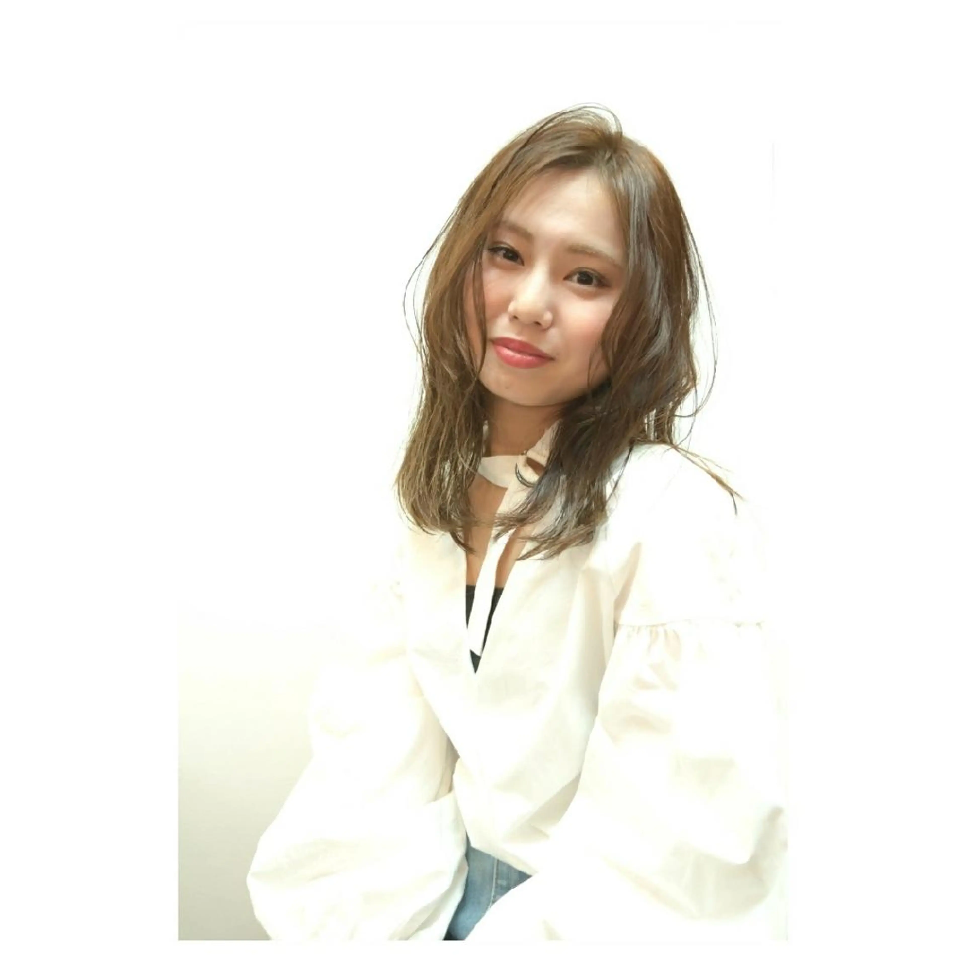 ミディアム カラー アッシュ オリーブアッシュ 顔周りカット レイヤーカット 原田 祥彰のヘアスタイル