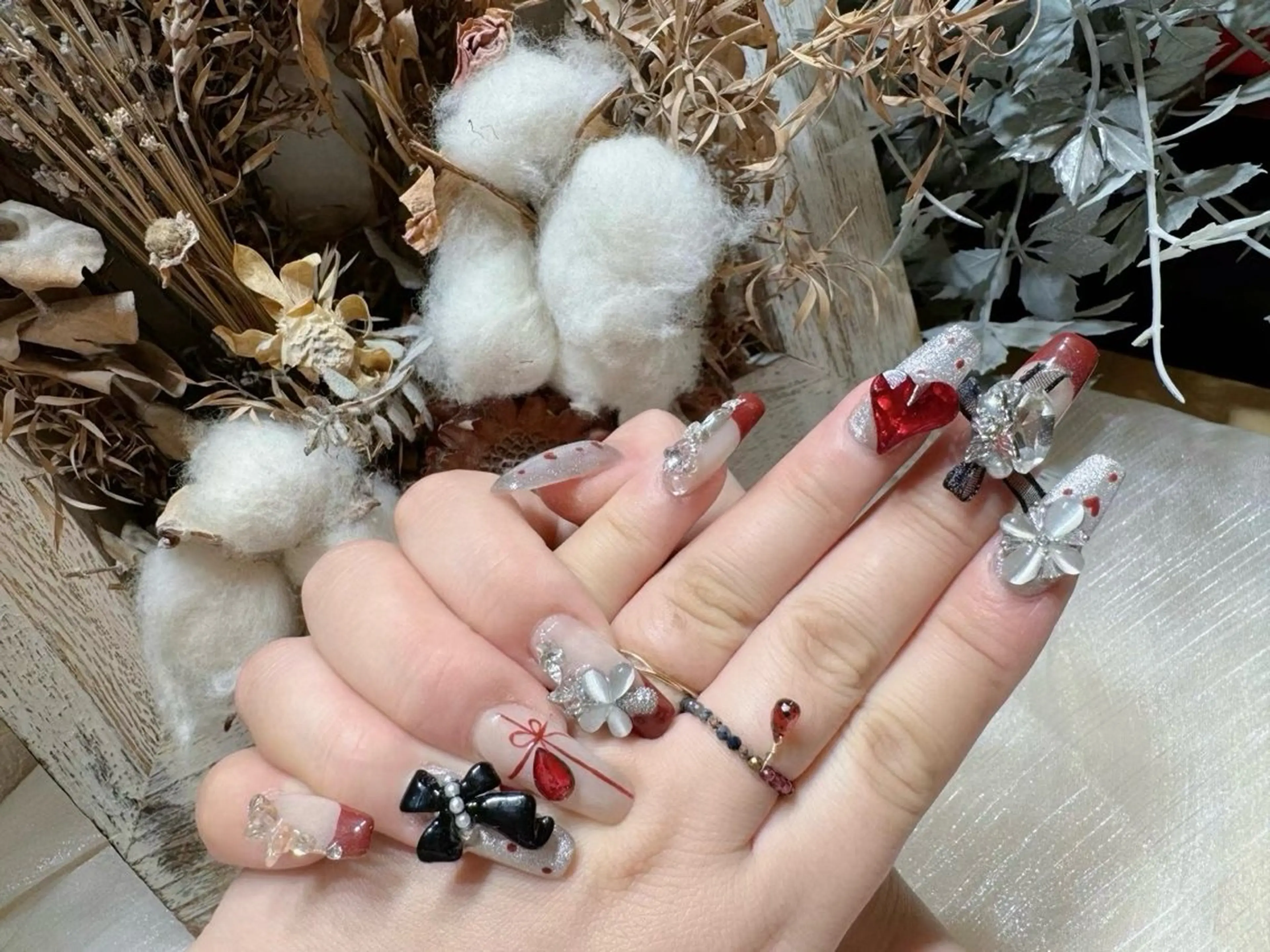 ネイル アートネイル フットネイル ジェルネイル マグネットネイル ミラーネイル Babarla Nailのネイルデザイン