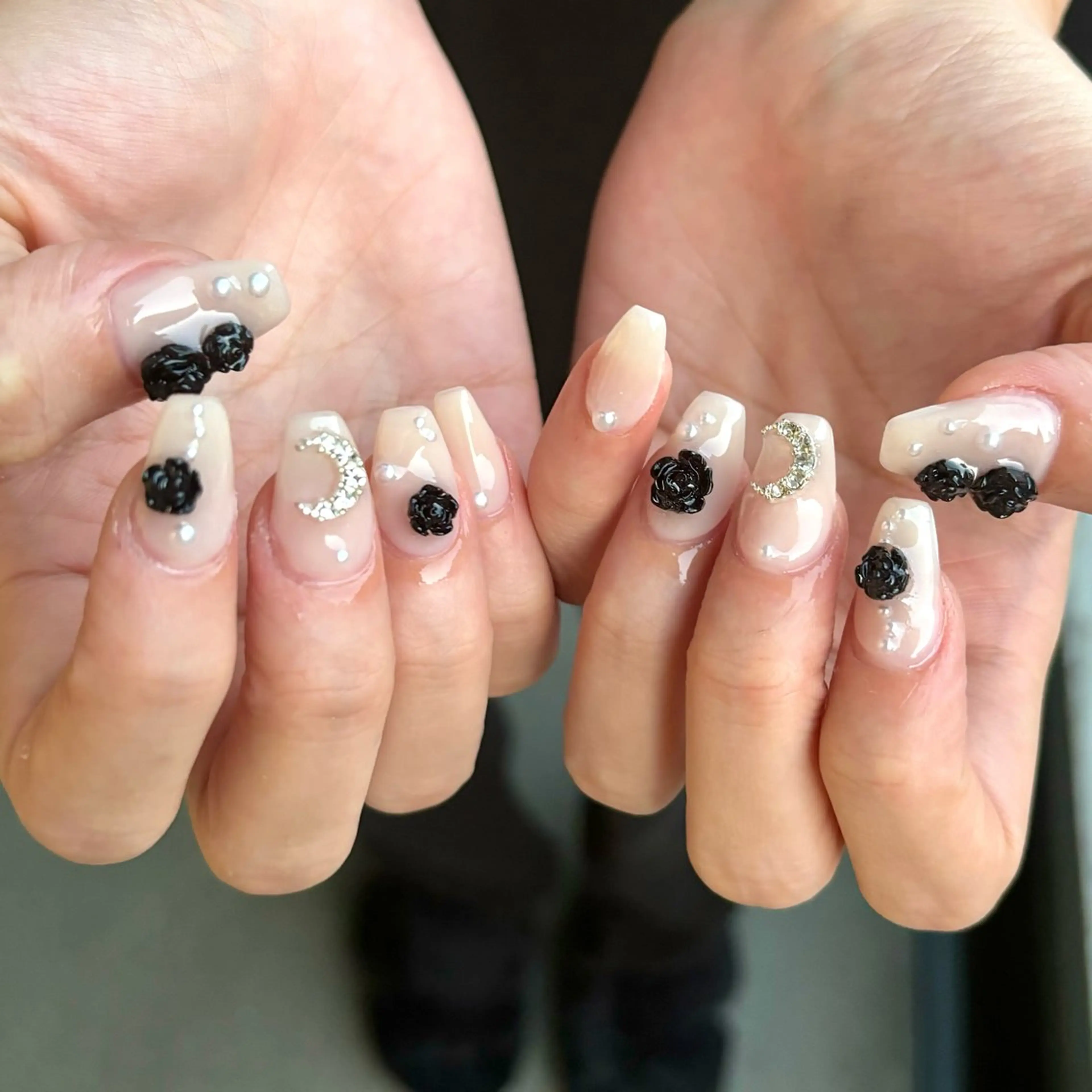 ネイル ハンドネイル Sii nail 🤍SAKIのネイルデザイン